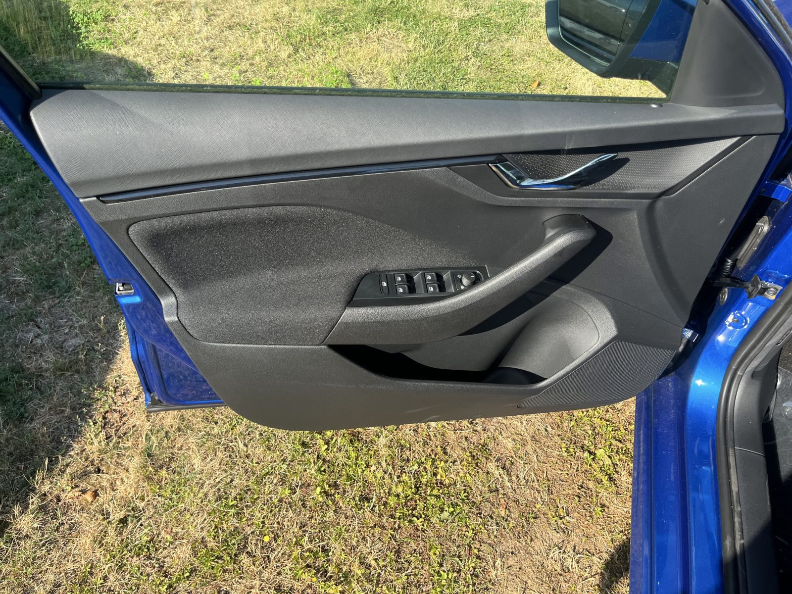 Skoda Kamiq Tour 1,0 TSI DSG ACC AHK NAVI RFK KESSY
