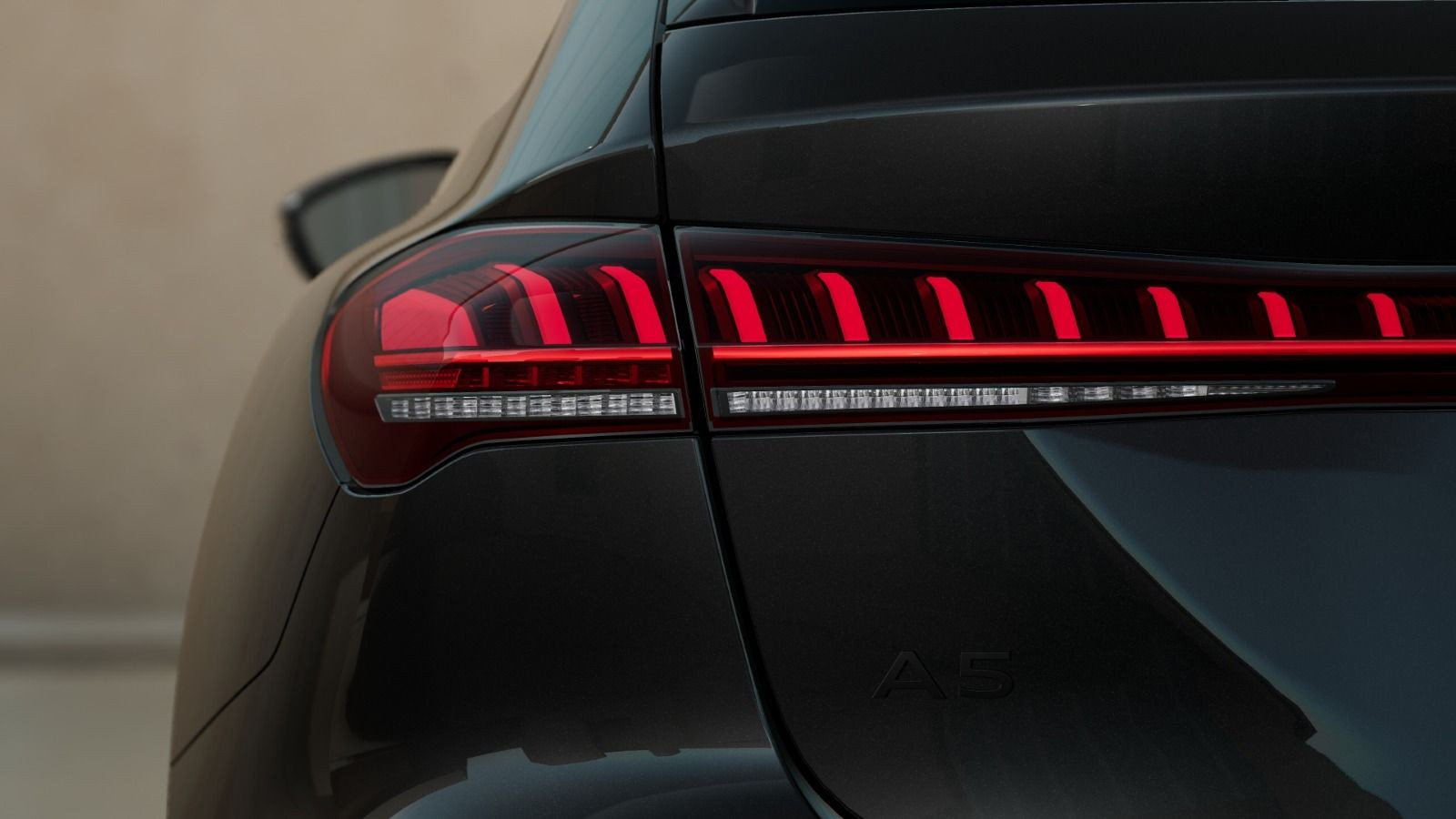 Audi A5 Avant e-hybrid quattro 270kW edition one  S-Interieur 19" AHK