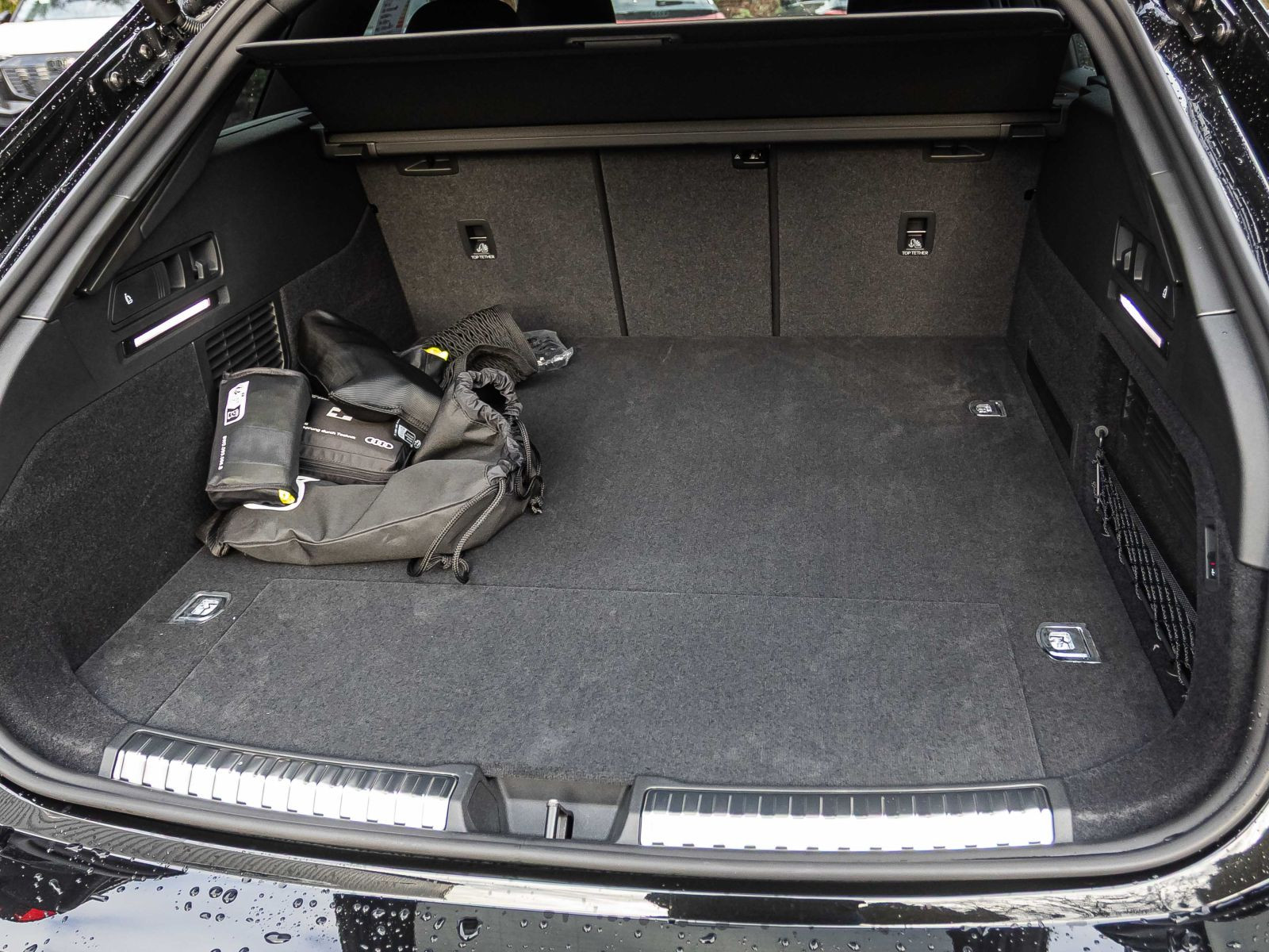 Audi A6 Avant e-hybrid quattro 270kW AHK Tech-Plus S-Interieur