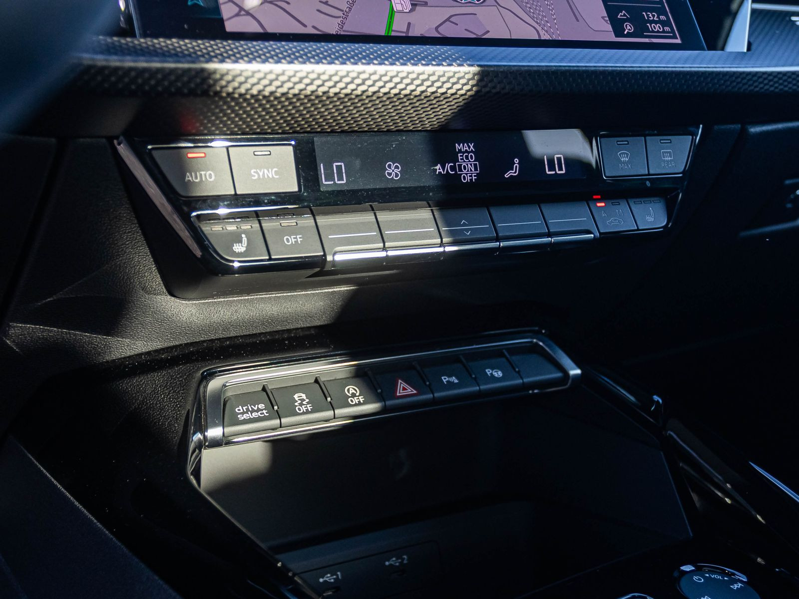 Audi RS 3 Limousine Stronic Navi LED HuD Panorama ACC