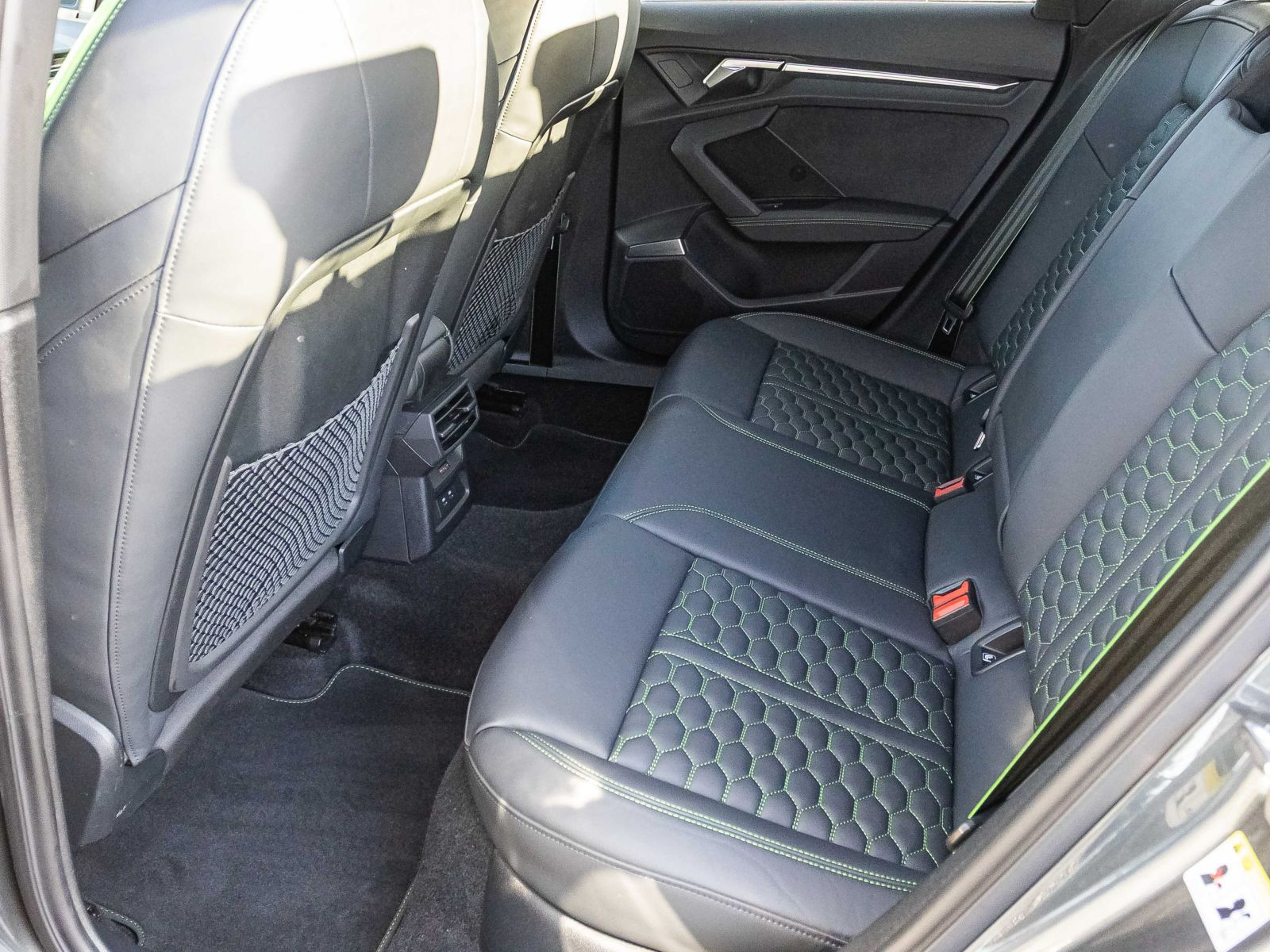 Audi RS 3 Limousine Stronic Navi LED HuD Panorama ACC