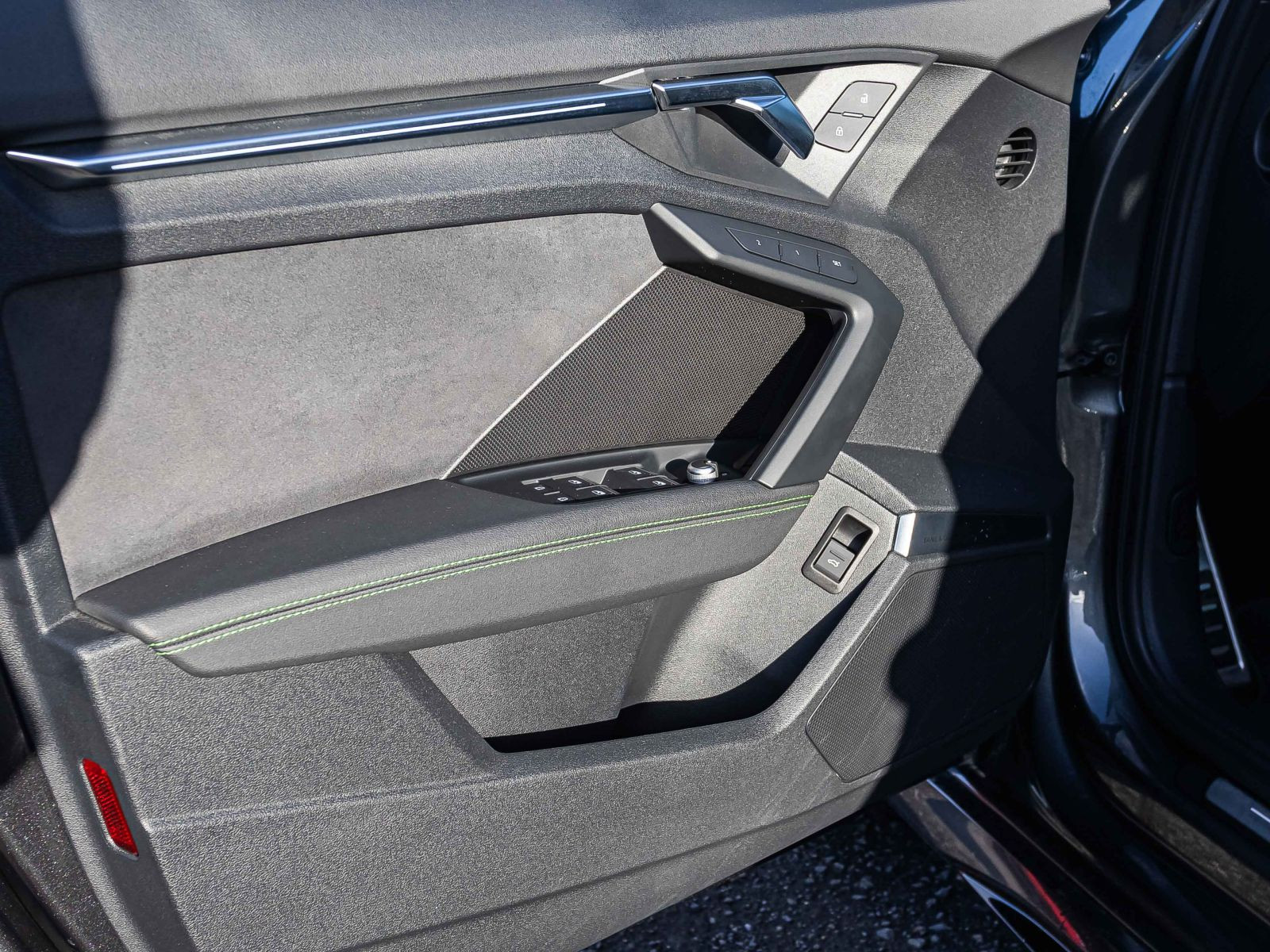 Audi RS 3 Limousine Stronic Navi LED HuD Panorama ACC