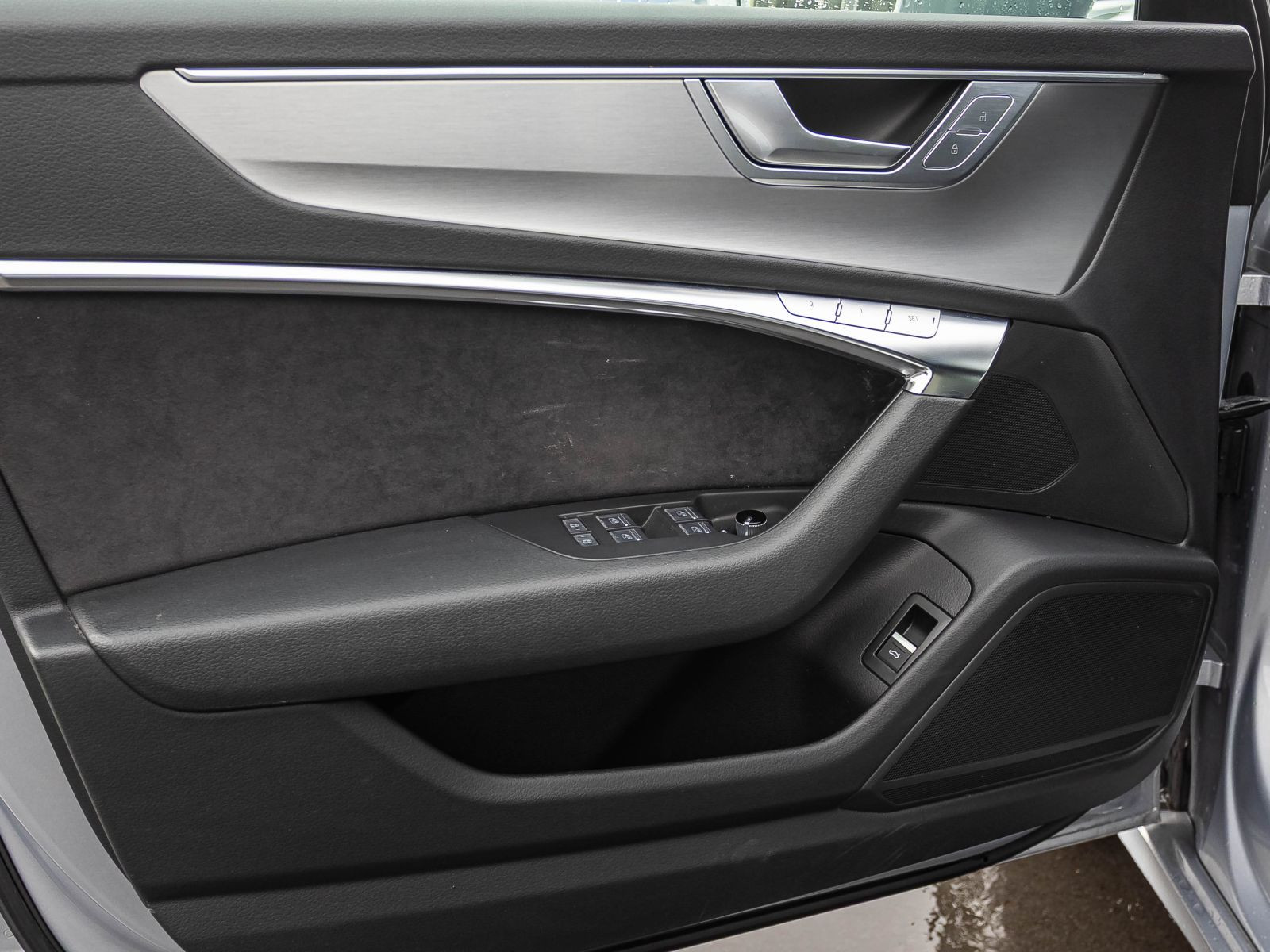 Audi A6 Avant S line 55TFSI qu Navi LED HuD Panorama ACC