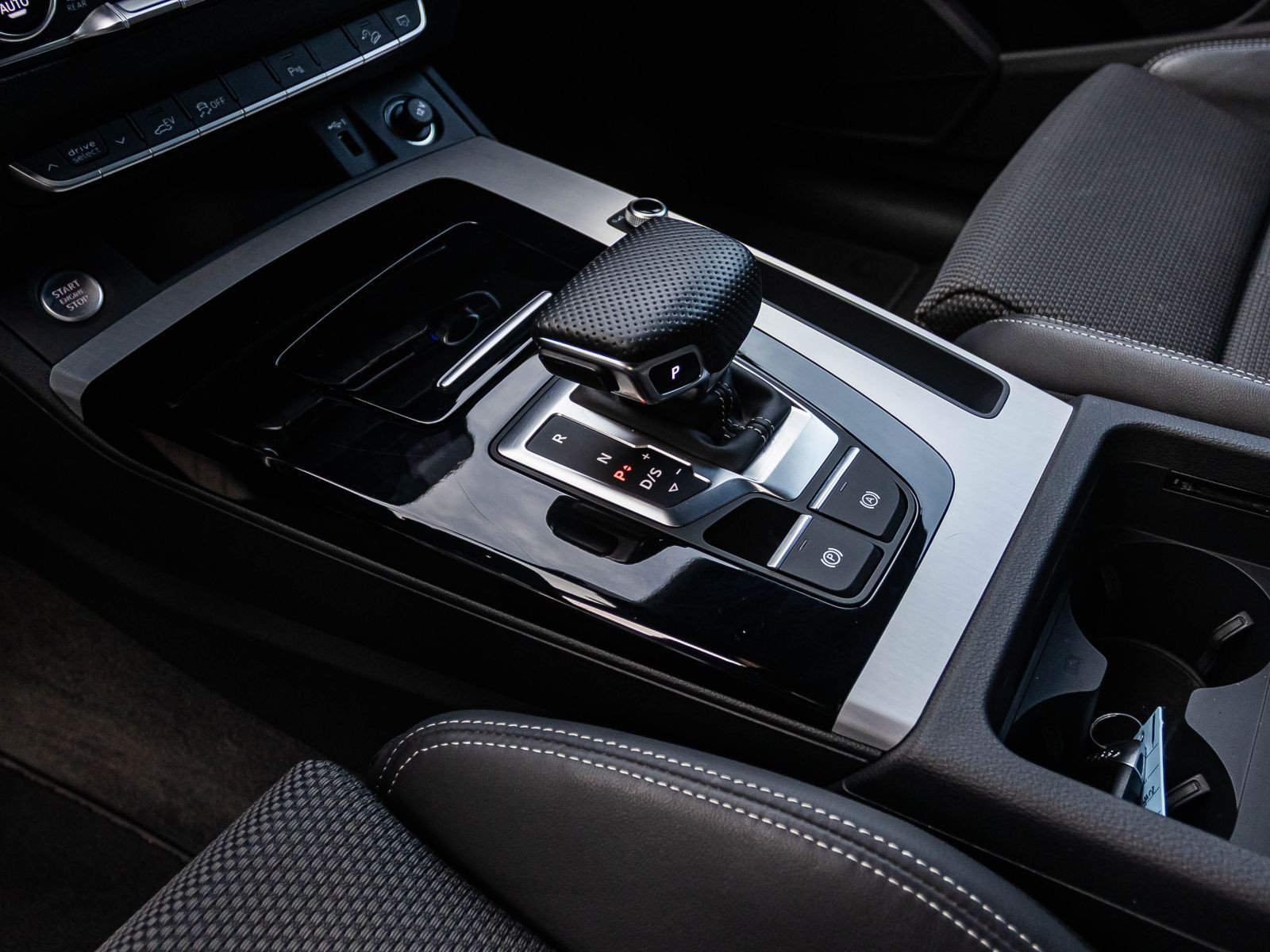 Audi Q5 S line 50TFSI e qu Stronic Navi LED GRA AHK