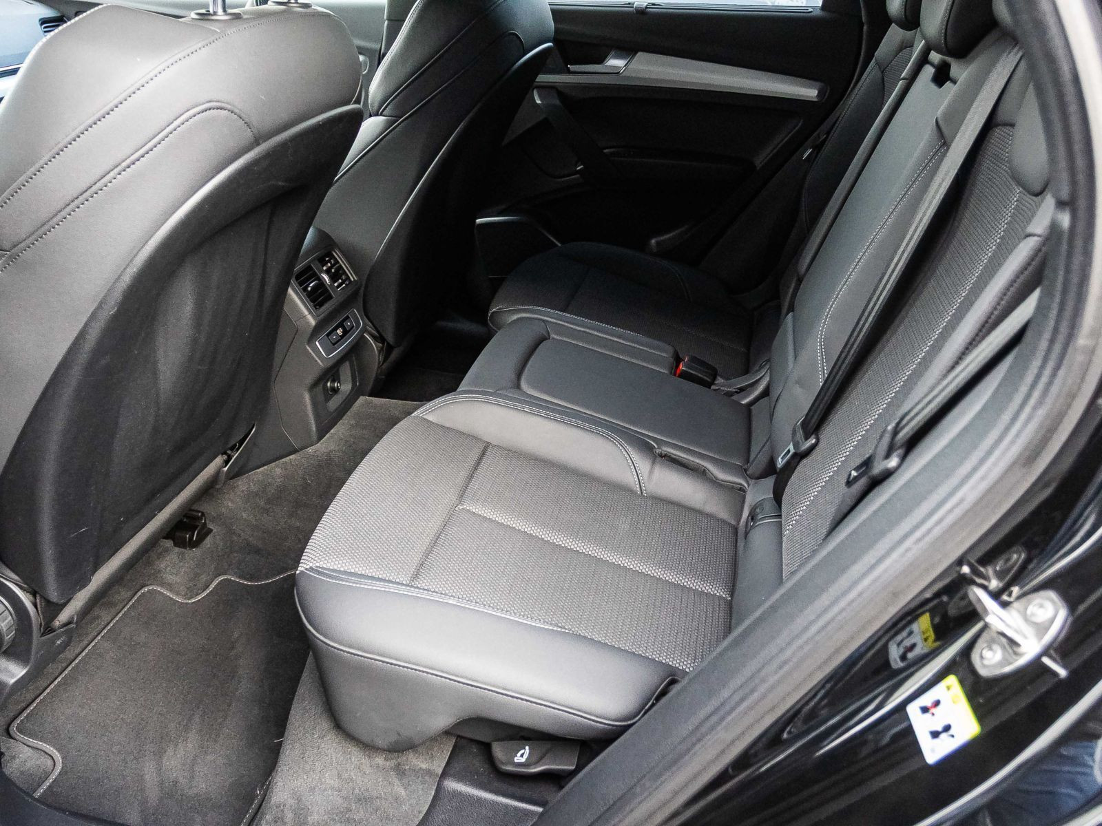 Audi Q5 S line 50TFSI e qu Stronic Navi LED GRA AHK