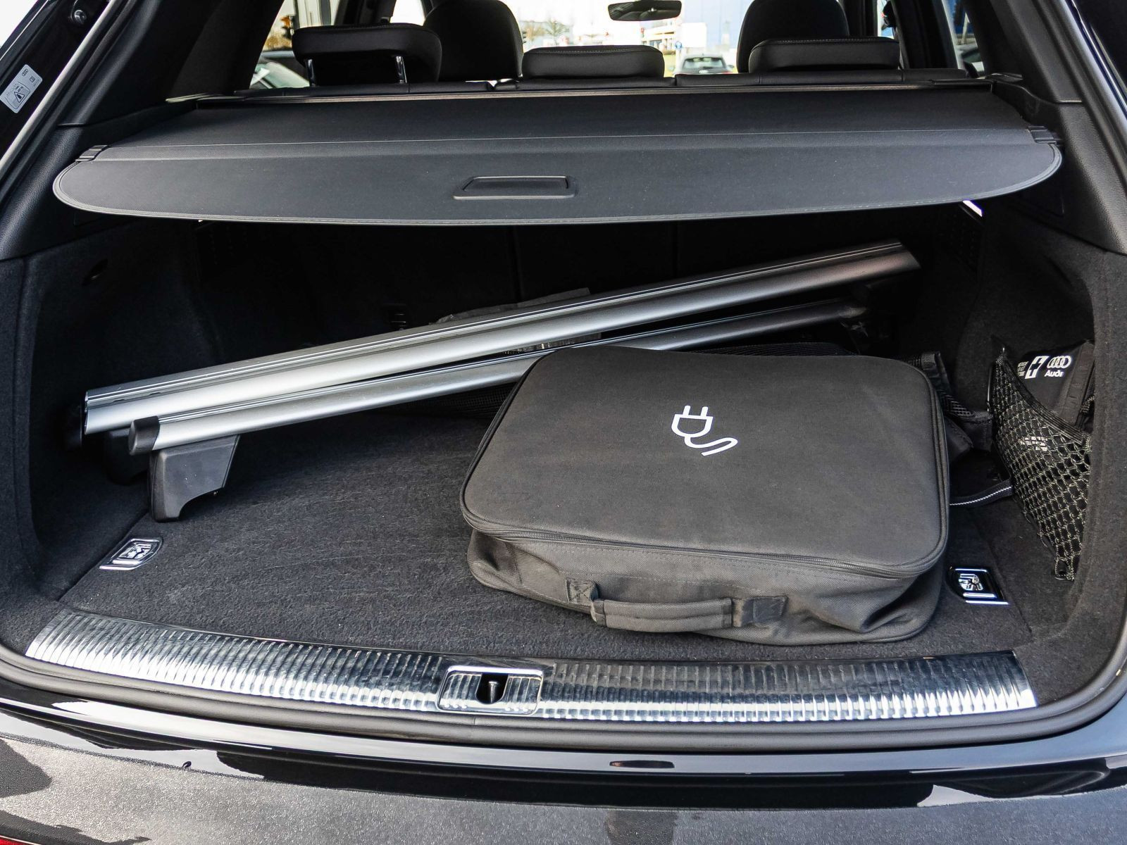 Audi Q5 S line 50TFSI e qu Stronic Navi LED GRA AHK