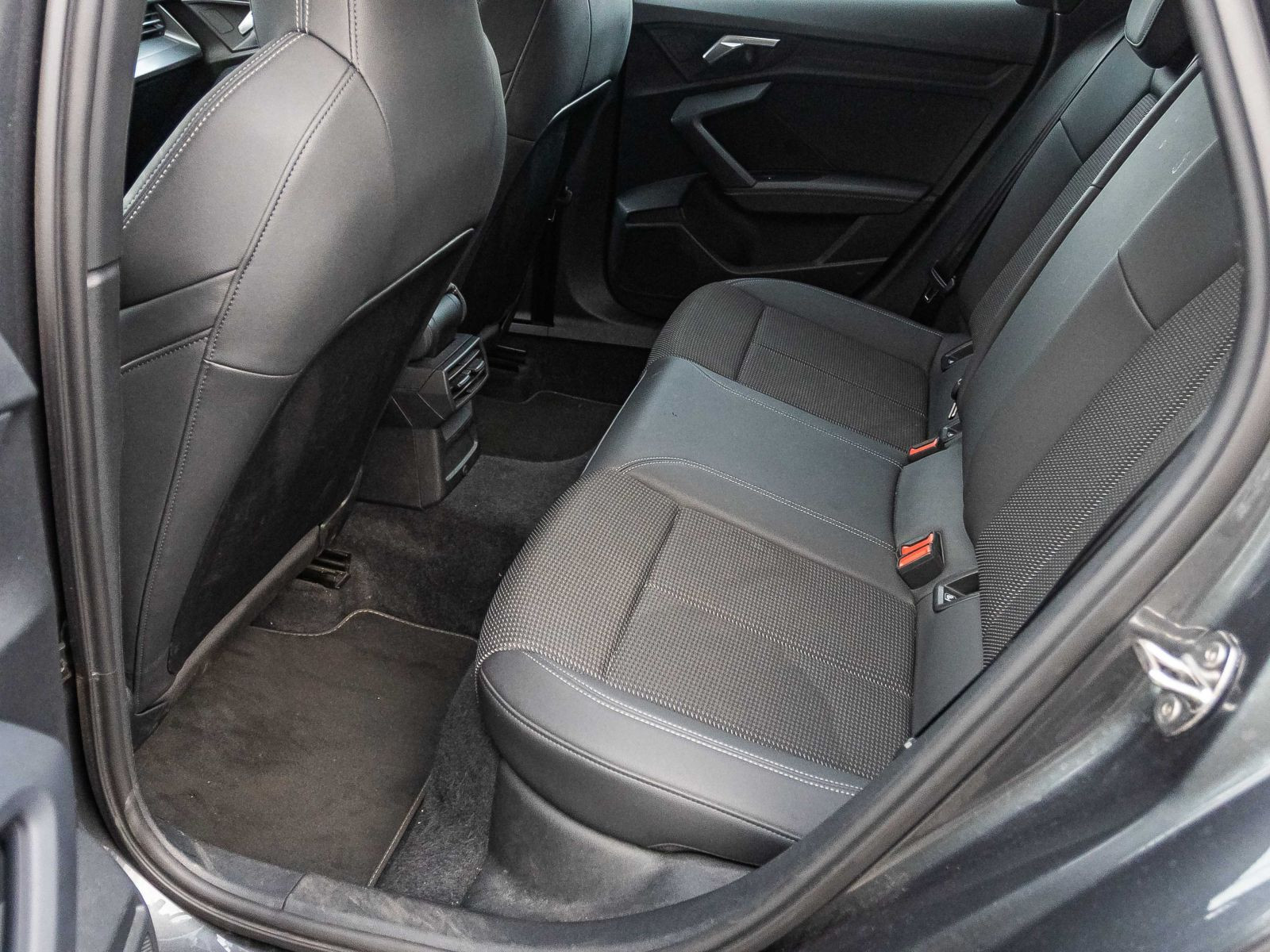 Audi A3 Sportback S line 30TDI Stronic Navi LED Panorama