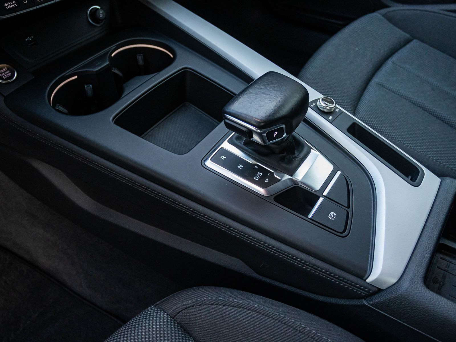 Audi A4 Avant S line 40TDI qu Stronic Navi LED ACC AHK