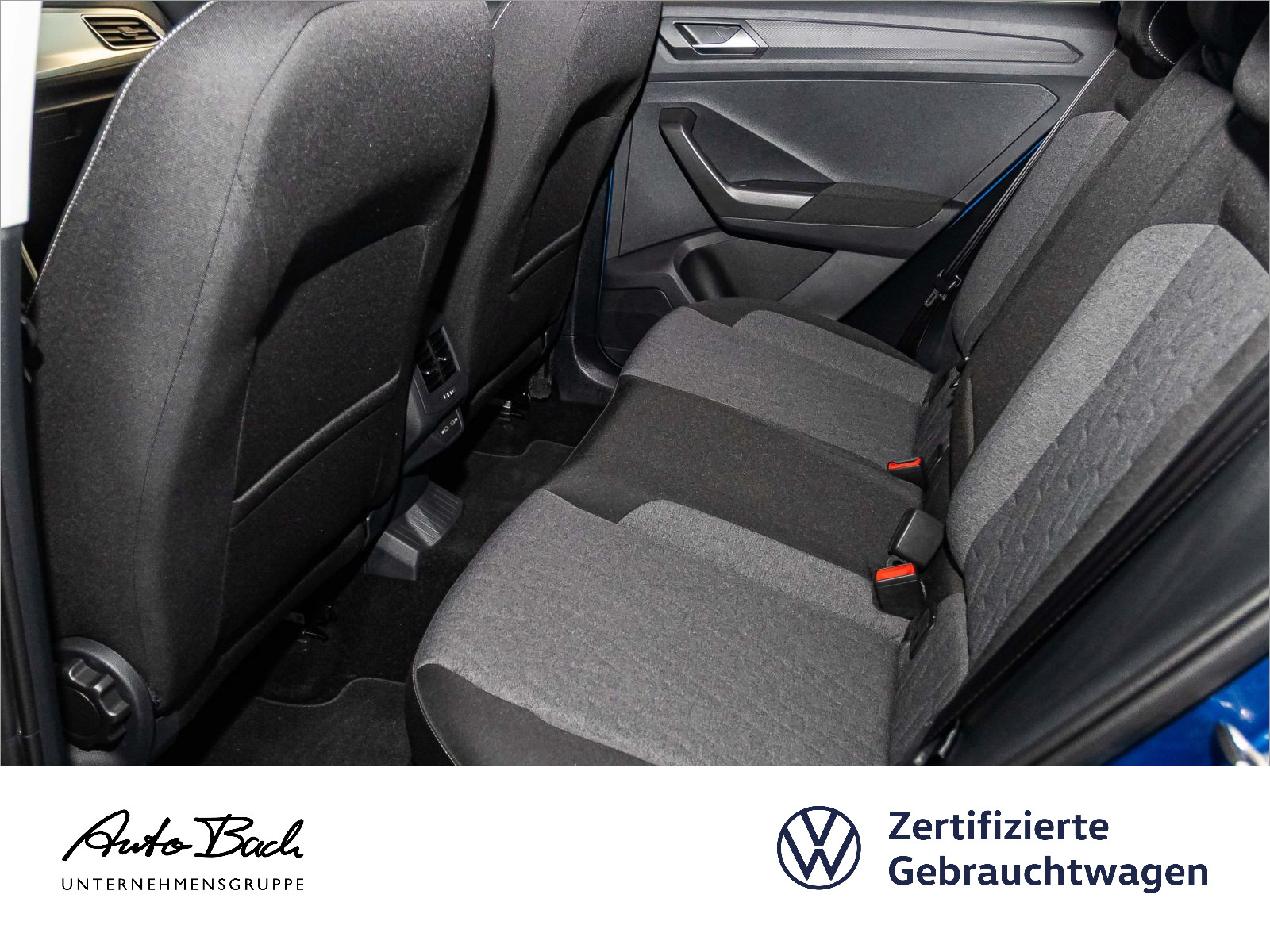 Volkswagen T-Roc 1.5 TSI MOVE DSG Navi LED CarPlay EPH DAB