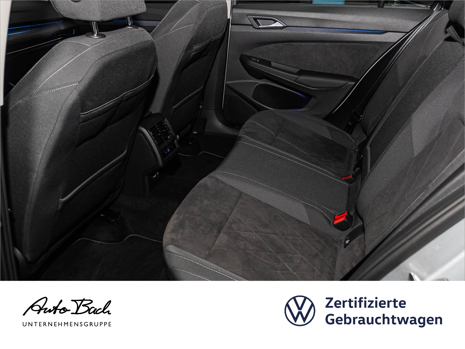 Volkswagen Golf VIII Variant 1.5 eTSI DSG Style, Navi, LED-Matrix, Rückfahrkamera, App-Connect
