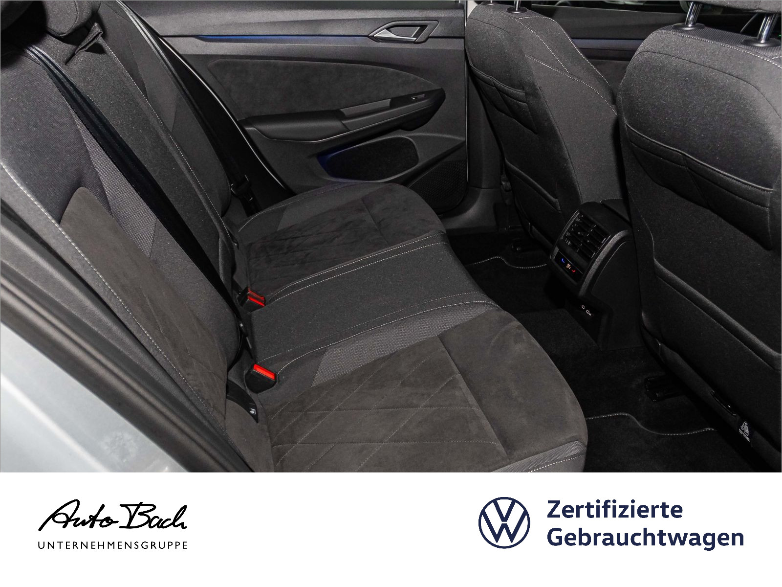 Volkswagen Golf VIII Variant 1.5 eTSI DSG Style, Navi, LED-Matrix, Rückfahrkamera, App-Connect