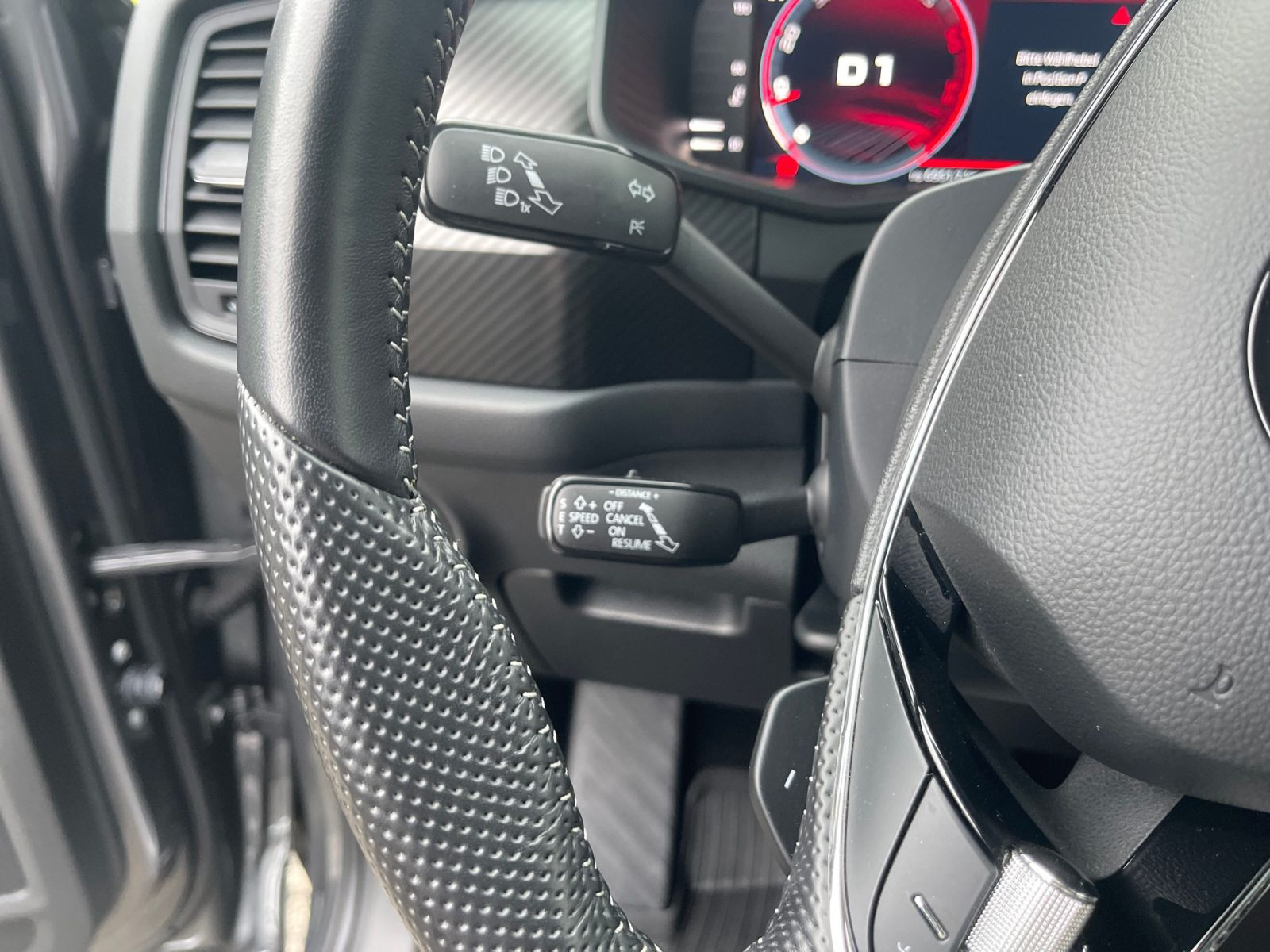 Skoda Kodiaq 2.0 TDI Sportline 4x4 DSG Navi LED DCC AHK