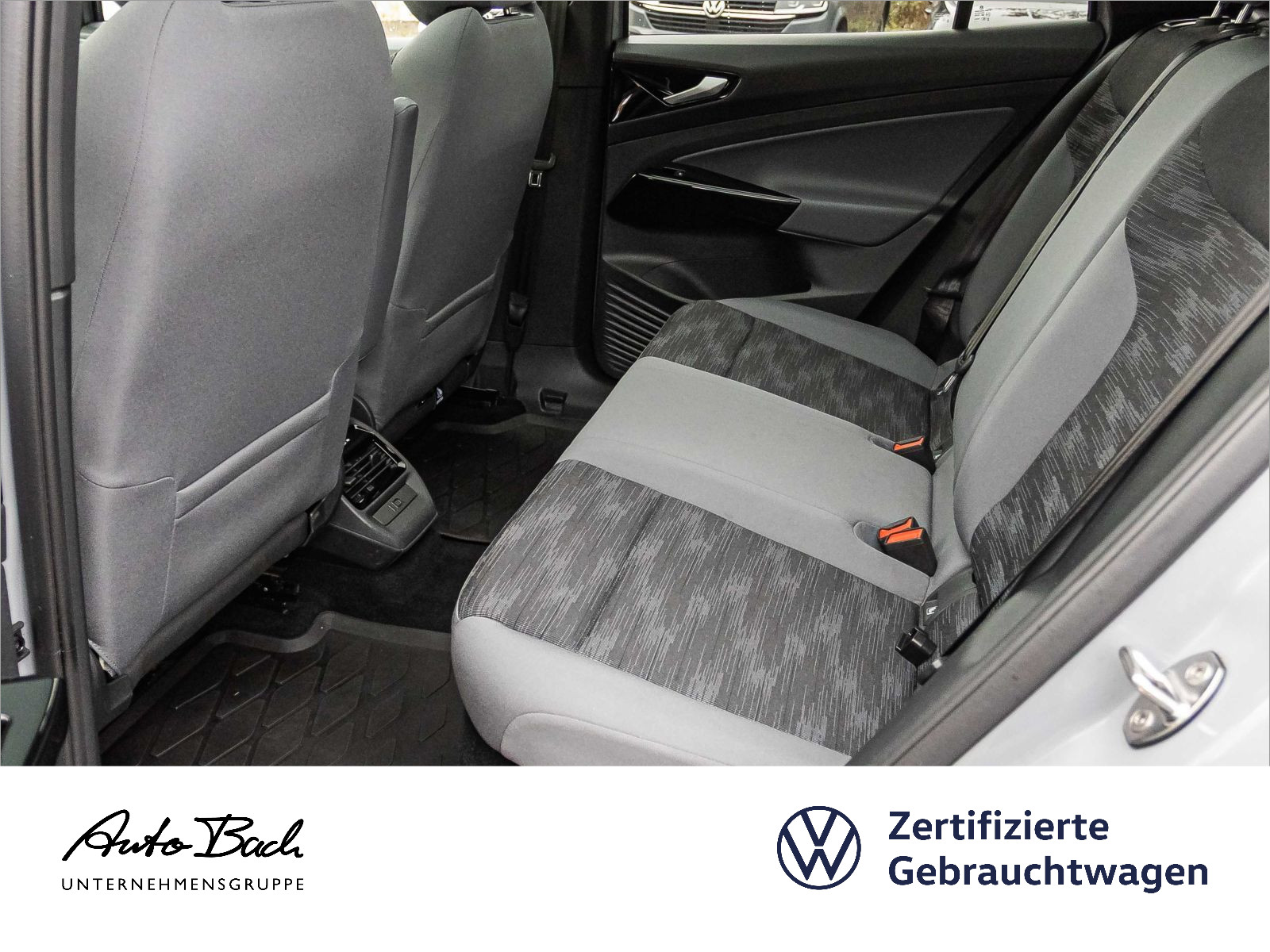 Volkswagen ID.4 Pure Performance Navi LED Standhzg Panorama