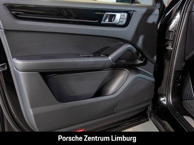 Porsche Cayenne Coupe Sportabgas Luftfederung 21-Zoll