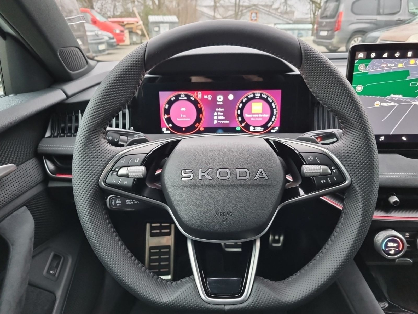 Skoda Superb Combi Sportline 2,0 TDI DSG Navi ACC LED AHK