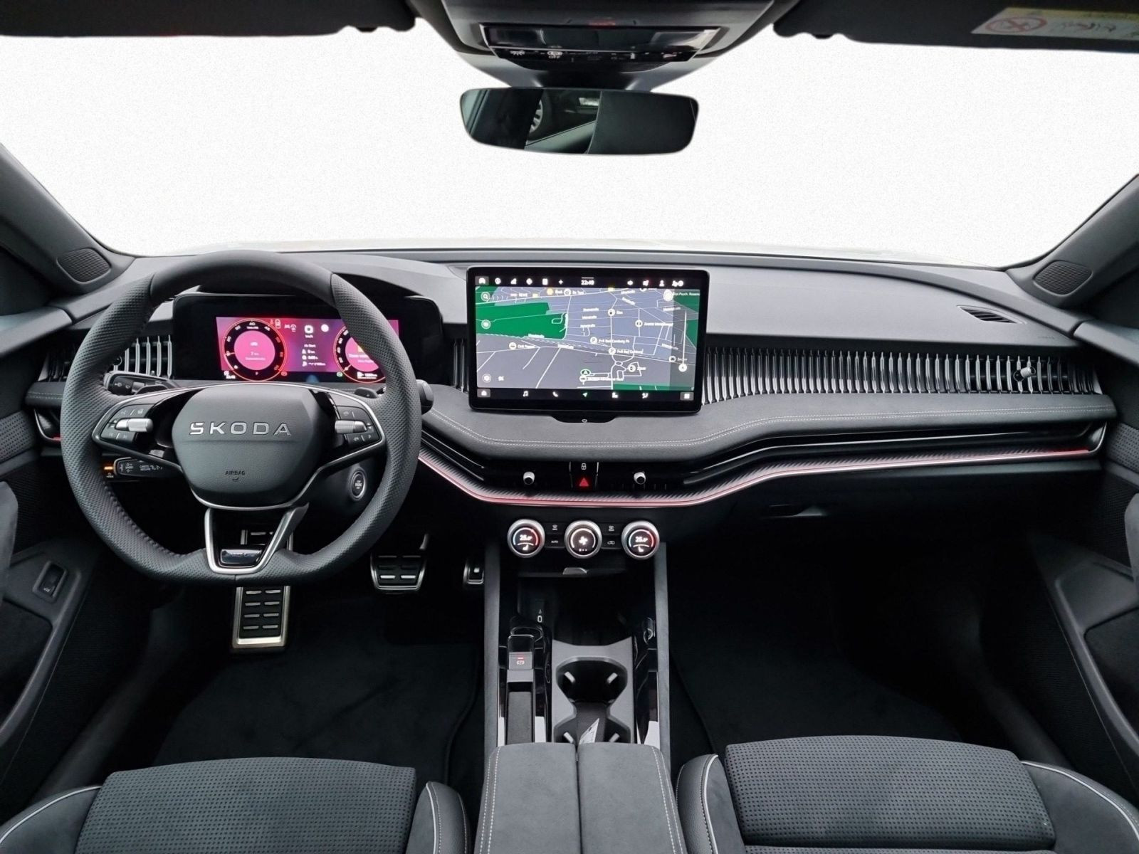 Skoda Superb Combi Sportline 2,0 TDI DSG Navi ACC LED AHK