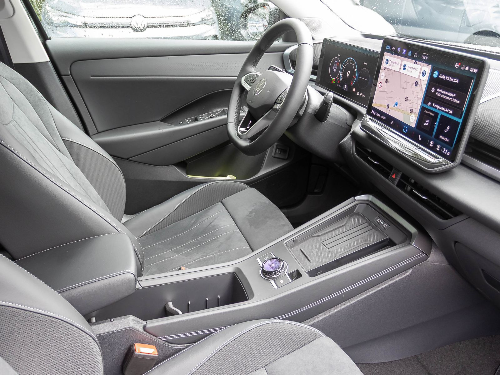 Volkswagen T-Roc 1.5 eTSI DSG Style, Navi, LED-Matrix, Area View inkl. Rückfahrkamera, App-Connect