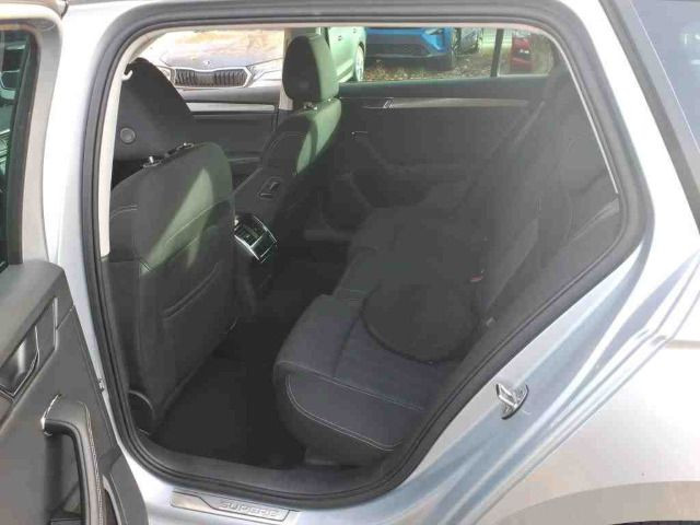 Skoda Superb Combi Style 2.0 TDI DSG Navi LED EPH AHK