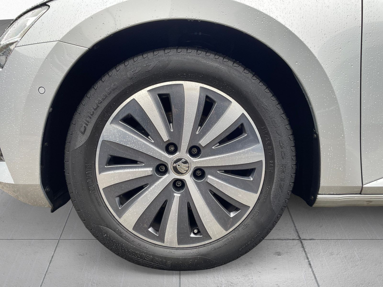 Skoda Superb Combi Style 2.0 TDI DSG Navi LED EPH AHK