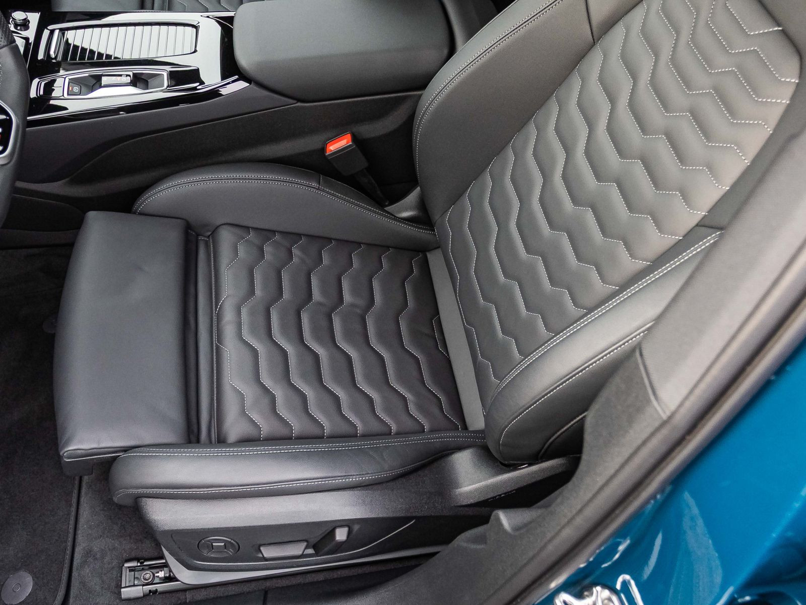 Audi A6 Sportback e-tron S line Navi LED HuD ACC AHK