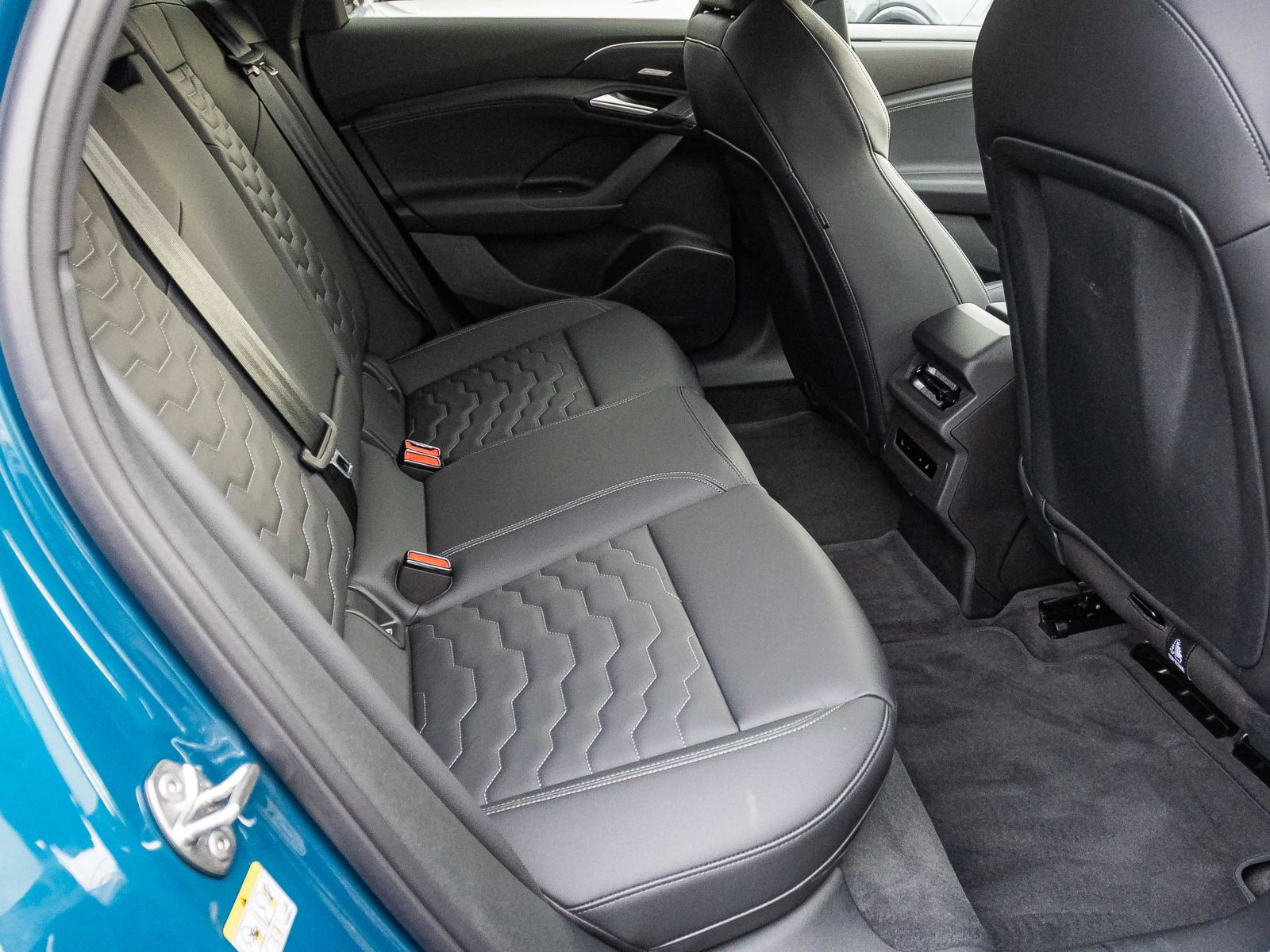 Audi A6 Sportback e-tron S line Navi LED HuD ACC AHK