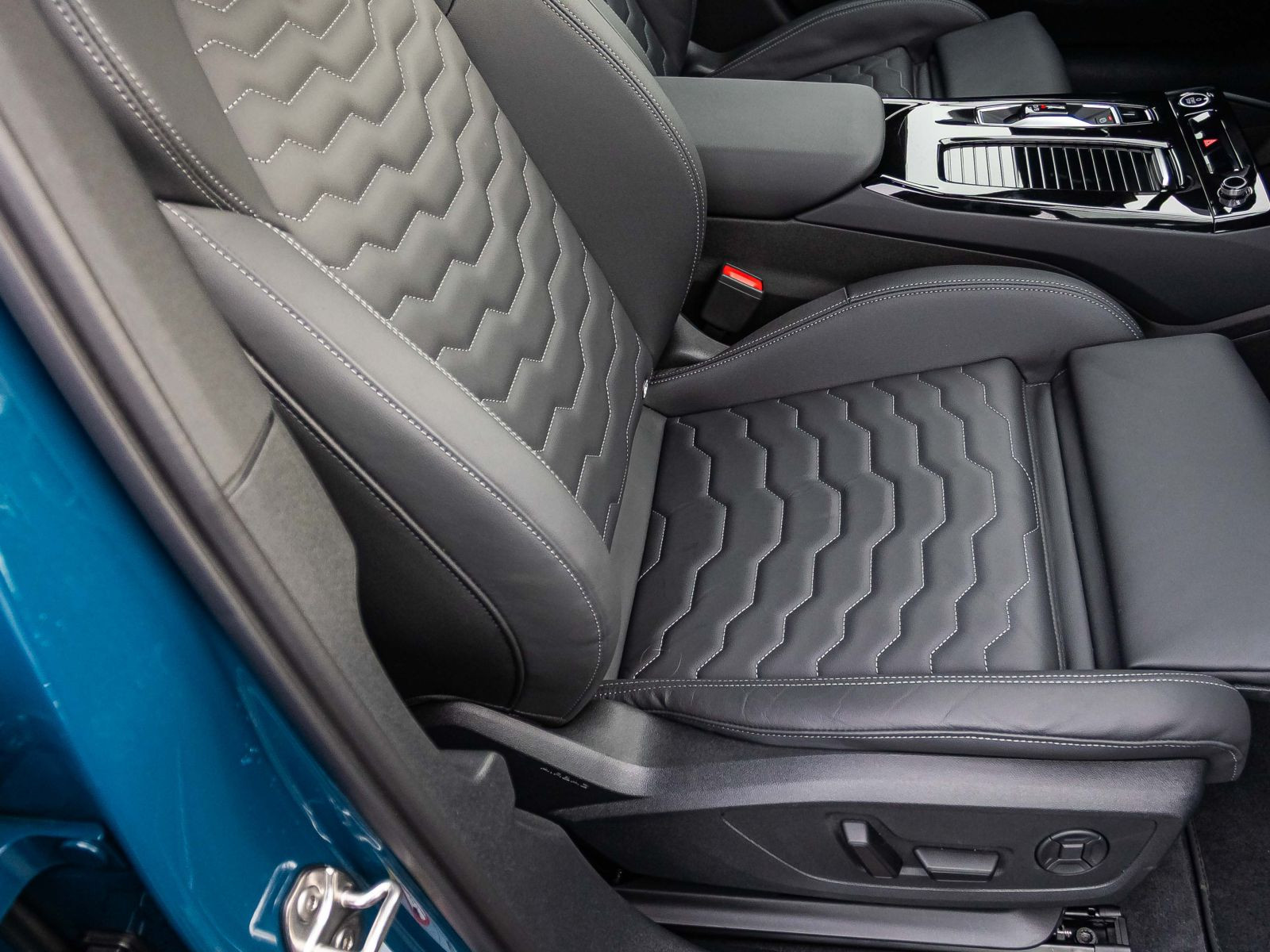 Audi A6 Sportback e-tron S line Navi LED HuD ACC AHK