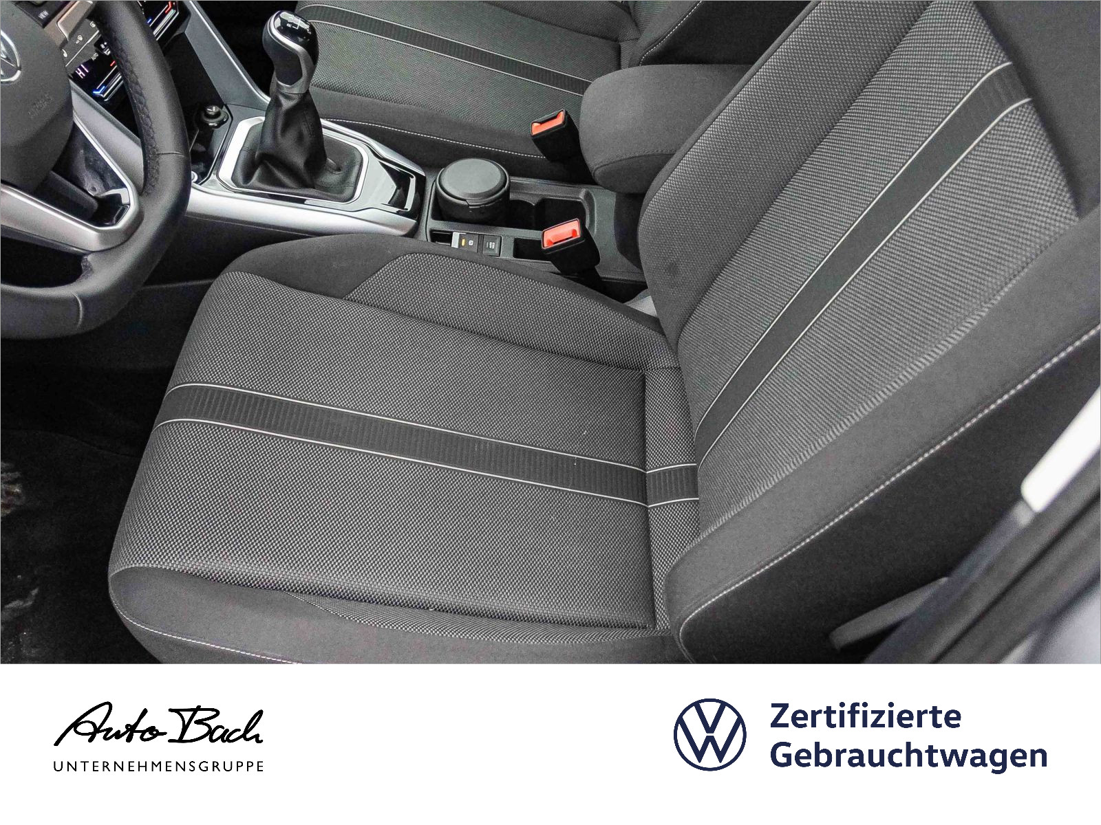 Volkswagen T-Roc 1.5 TSI Life Navi LED ACC EPH CarPlay DAB