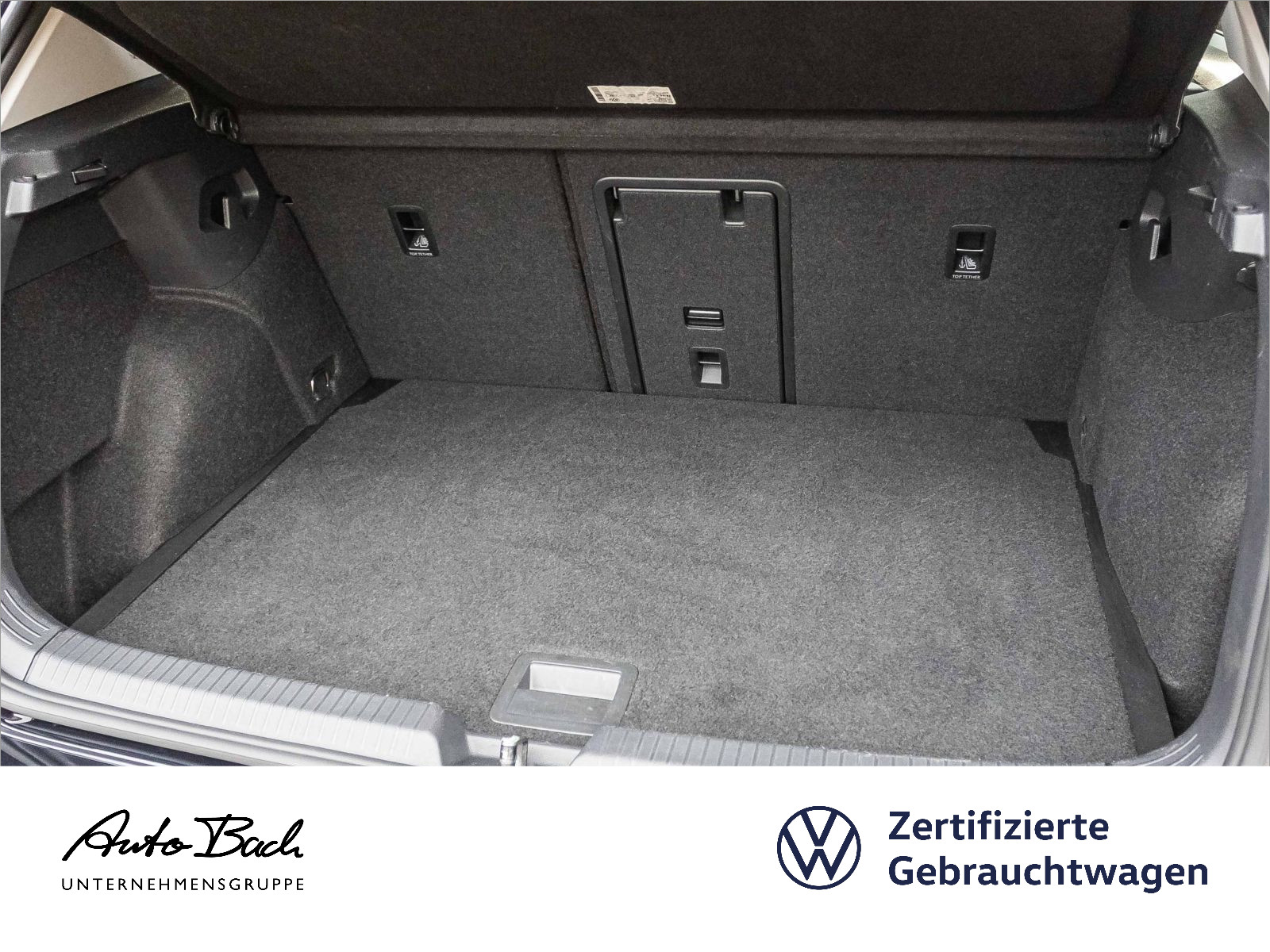 Volkswagen Golf VIII 1.5 TSI Life Navi LED ACC CarPlay DAB