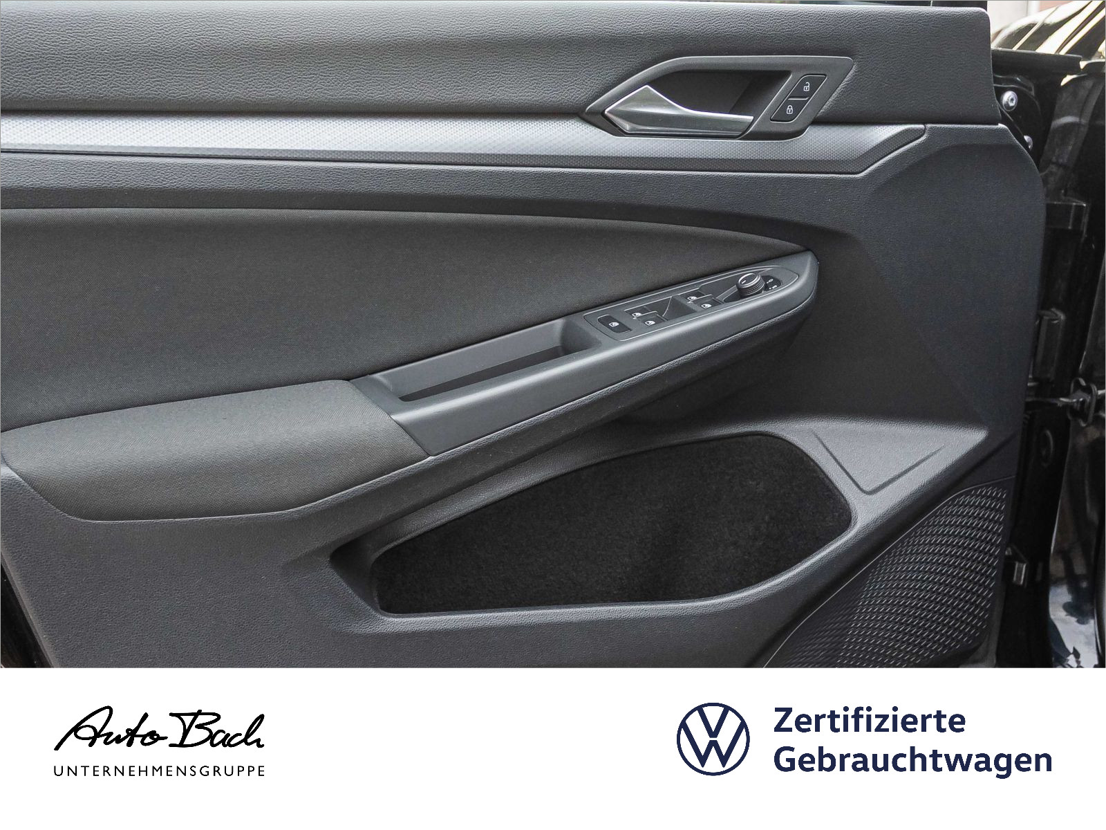 Volkswagen Golf VIII 1.5 TSI Life Navi LED ACC CarPlay DAB