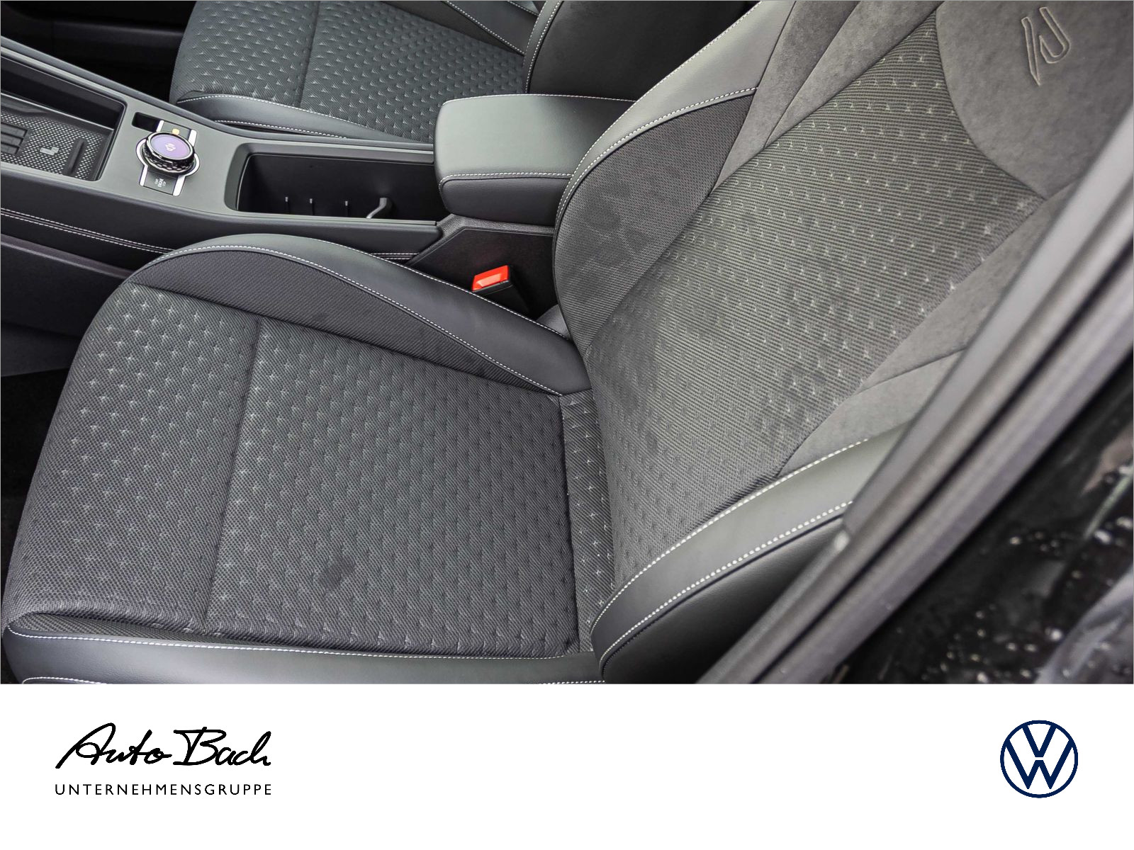 Volkswagen T-Roc R-Line 1.5 l eTSI OPF 110 kW (150 PS) 7-Gang-Doppelkupplungsgetriebe DSG