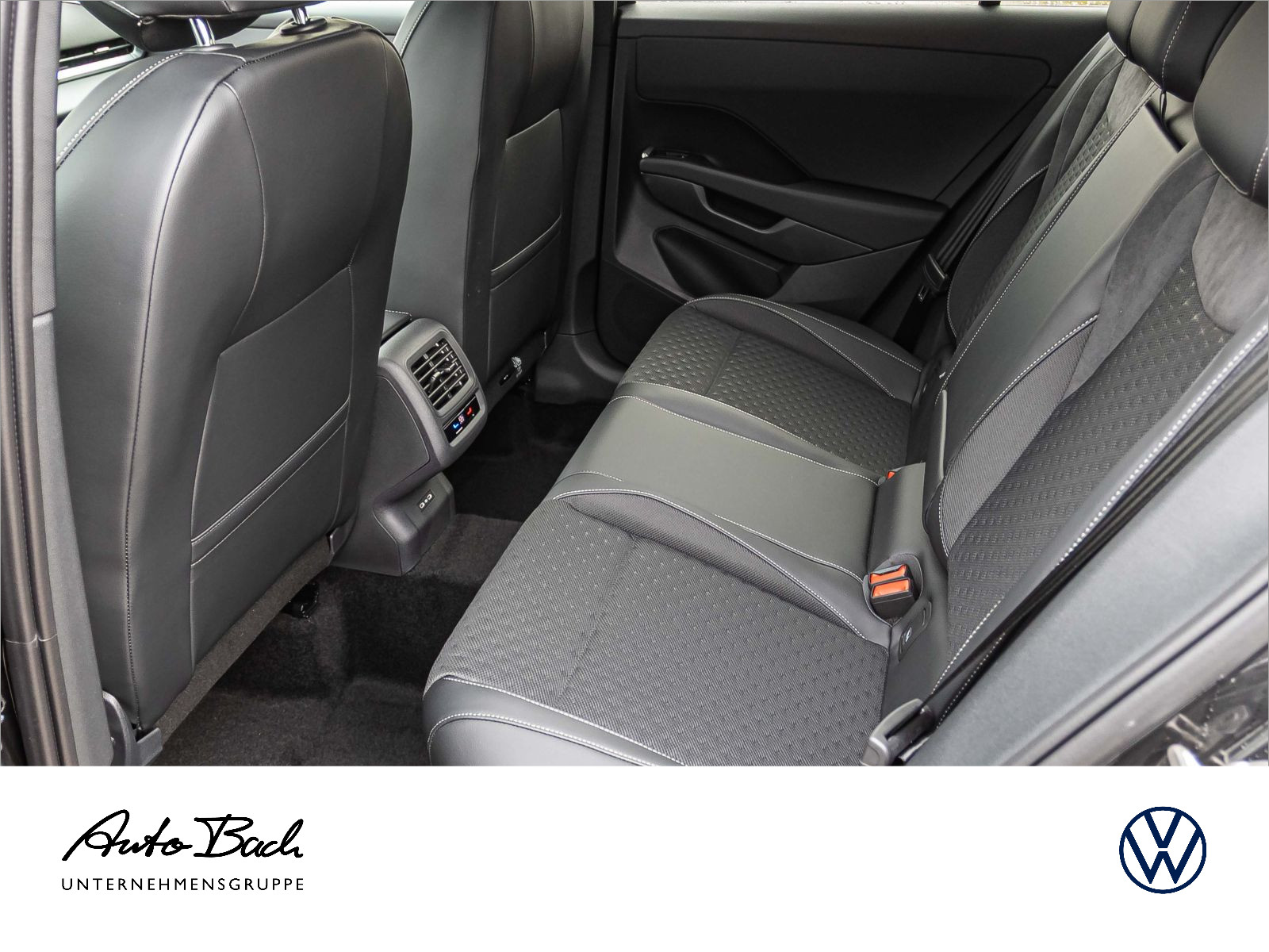 Volkswagen T-Roc R-Line 1.5 l eTSI OPF 110 kW (150 PS) 7-Gang-Doppelkupplungsgetriebe DSG