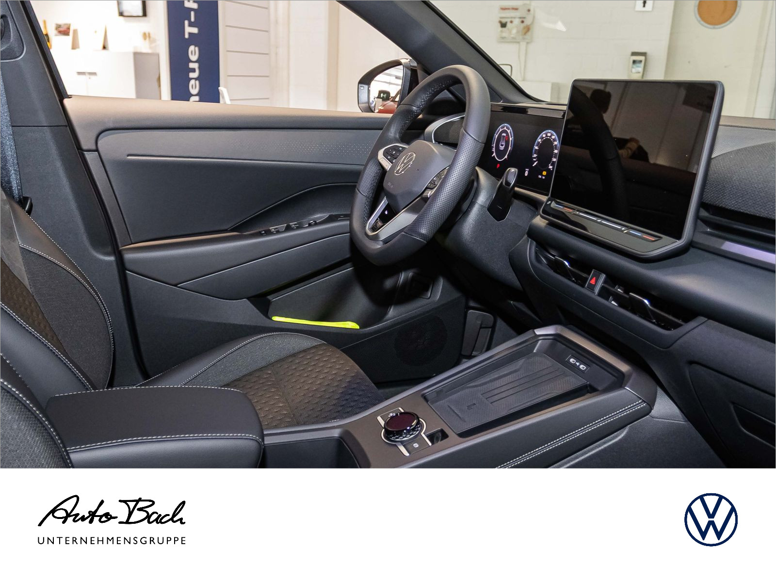 Volkswagen T-Roc R-Line 1.5 l eTSI OPF 110 kW (150 PS) 7-Gang-Doppelkupplungsgetriebe DSG