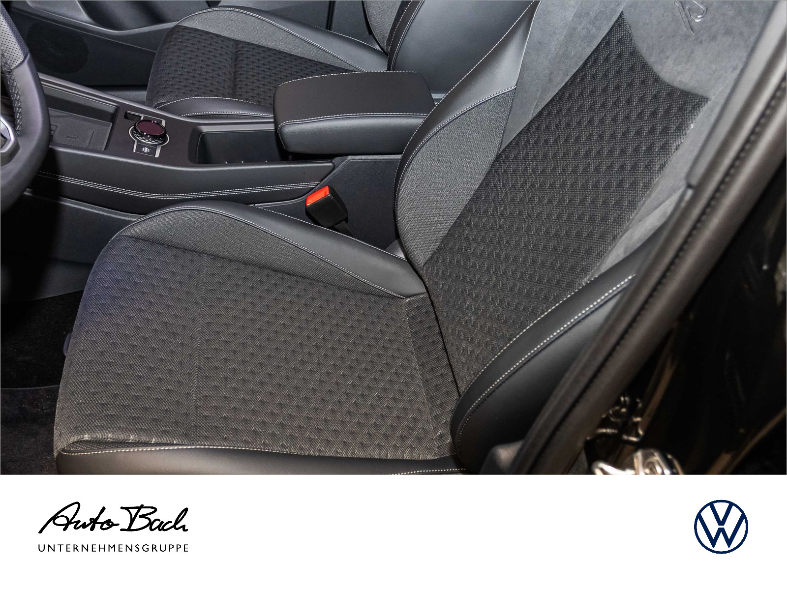 Volkswagen T-Roc R-Line 1.5 l eTSI OPF 110 kW (150 PS) 7-Gang-Doppelkupplungsgetriebe DSG