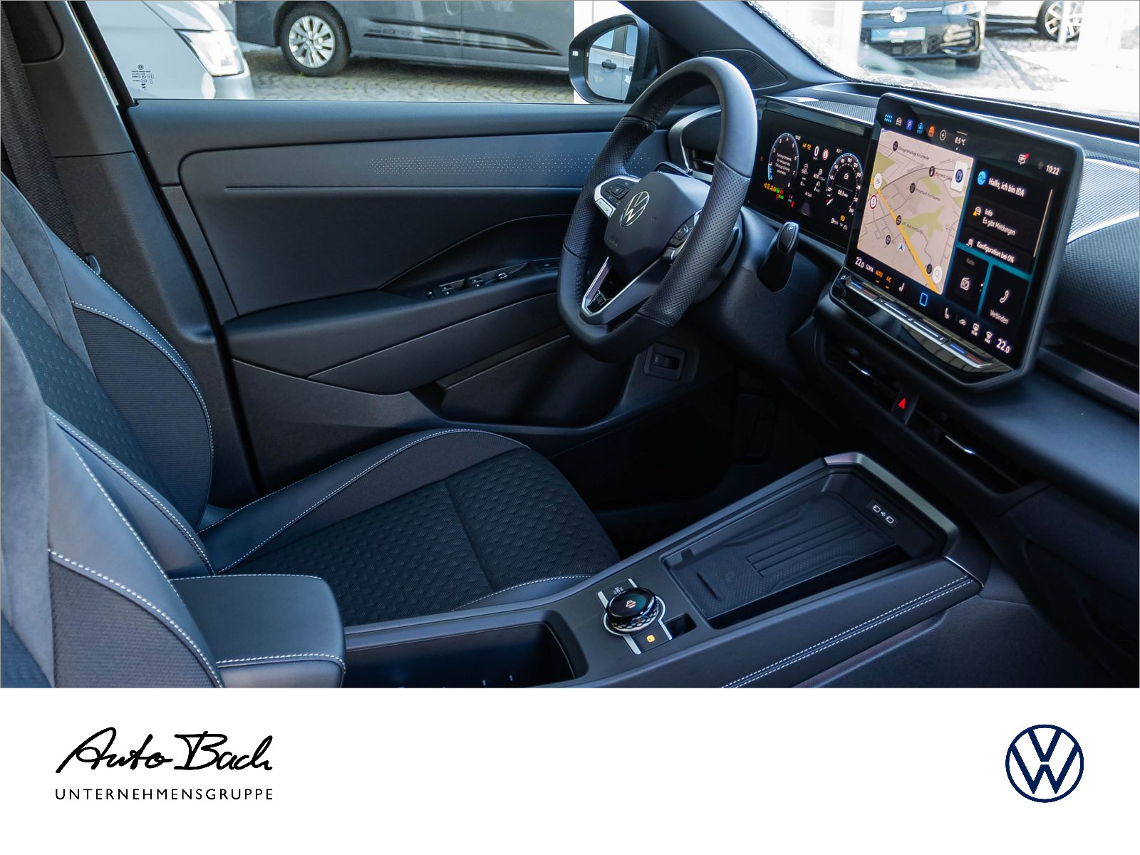 Volkswagen T-Roc R-Line 1.5 l eTSI OPF 110 kW (150 PS) 7-Gang-Doppelkupplungsgetriebe DSG