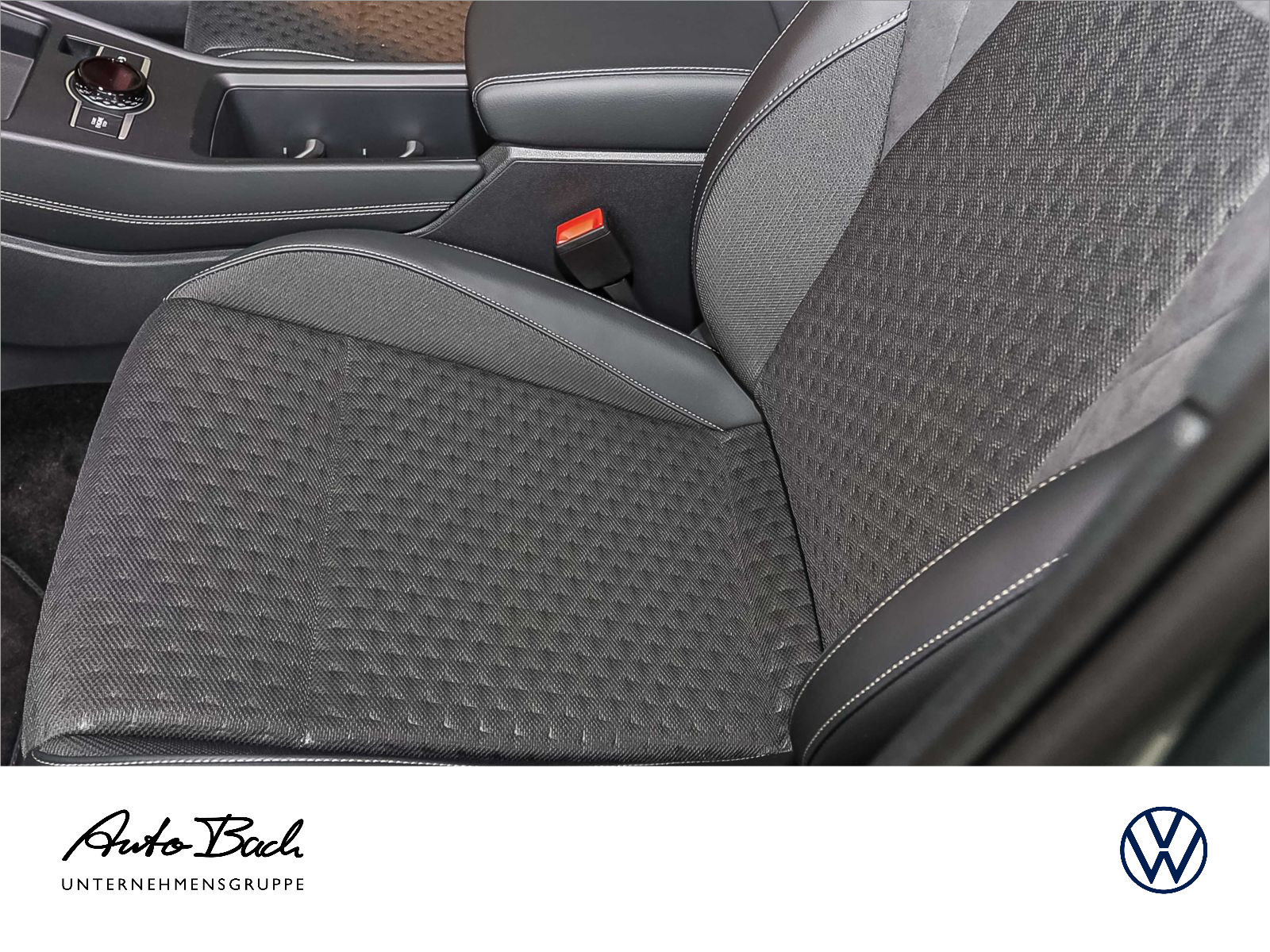 Volkswagen T-Roc R-Line 1.5 l eTSI OPF 110 kW (150 PS) 7-Gang-Doppelkupplungsgetriebe DSG