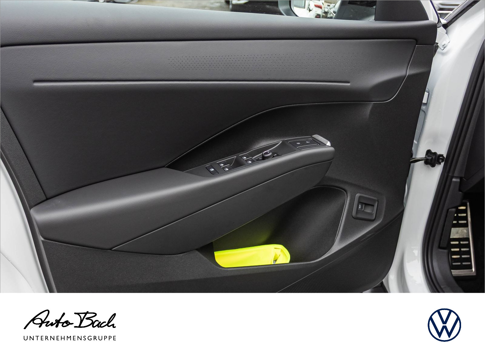 Volkswagen T-Roc R-Line 1.5 l eTSI OPF 110 kW (150 PS) 7-Gang-Doppelkupplungsgetriebe DSG