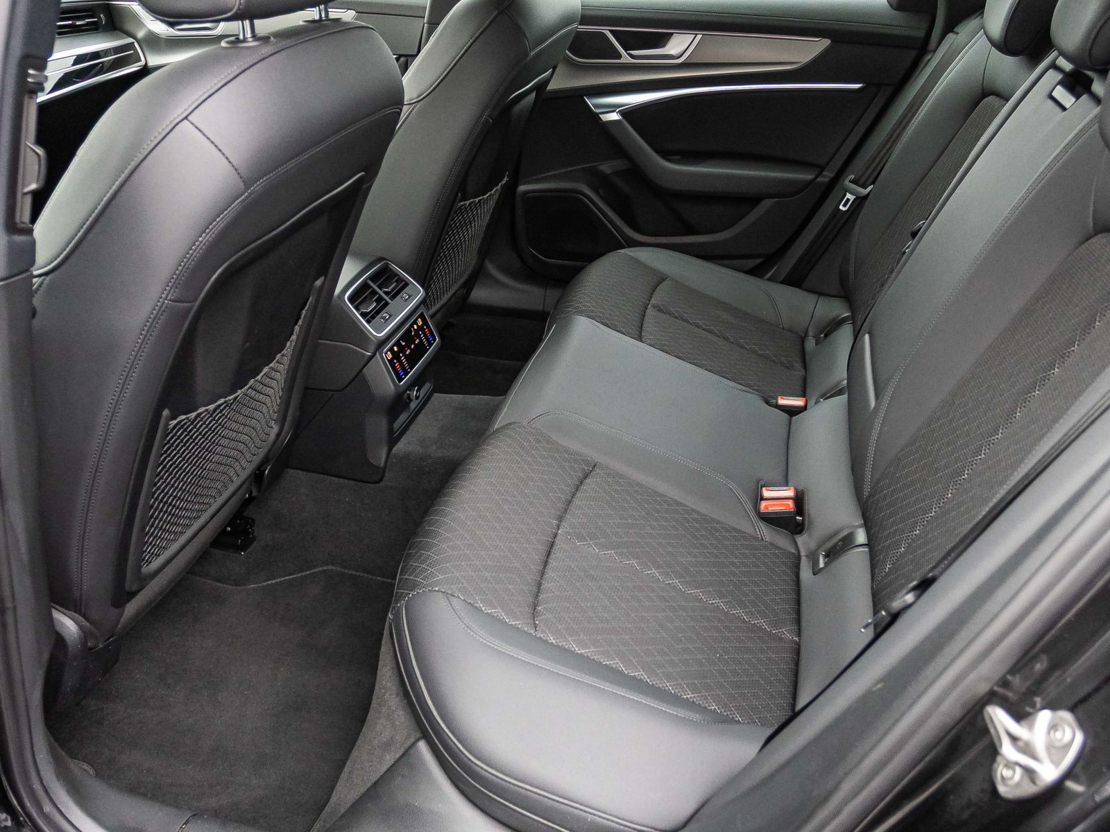 Audi A6 Avant Design 40TDI Stronic Navi LED ACC AHK