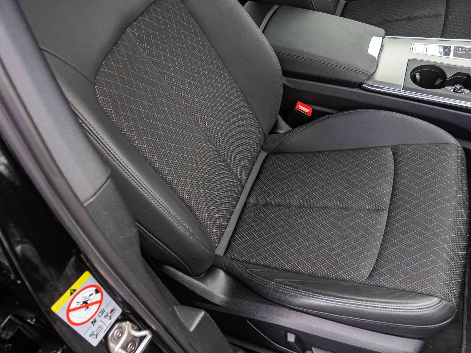 Audi A6 Avant Design 40TDI Stronic Navi LED ACC AHK