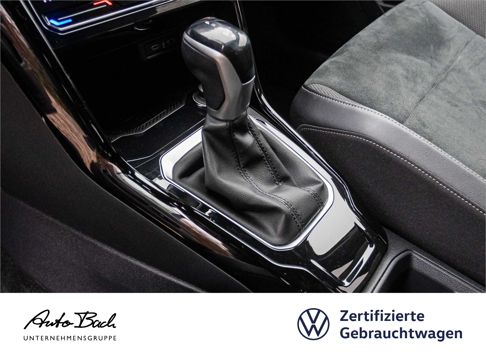 Volkswagen T-Roc 1.5TSI R-Line DSG Navi LED ACC CarPlay AHK