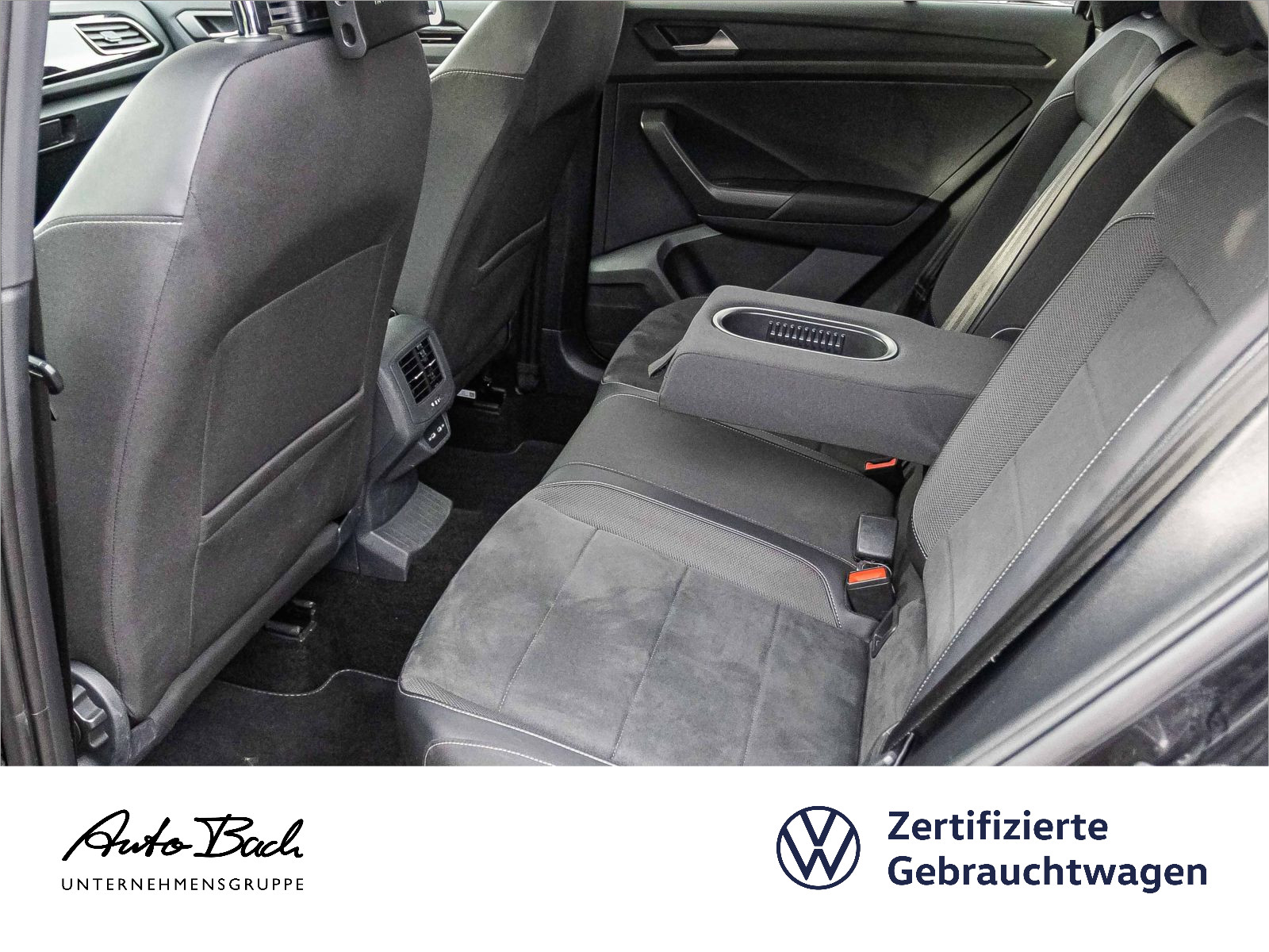 Volkswagen T-Roc 1.5TSI R-Line DSG Navi LED ACC CarPlay AHK