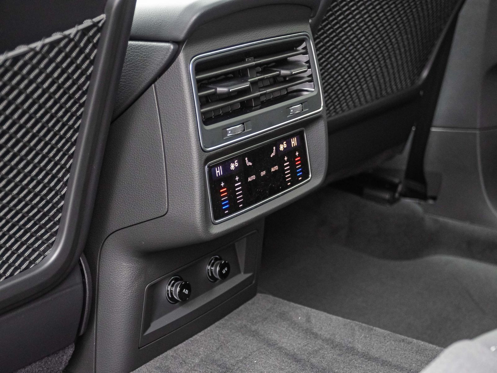 Audi Q8 S-Line TDI quattro 210kW  23" Allradlenkung  B&O-Premium Pano HUD