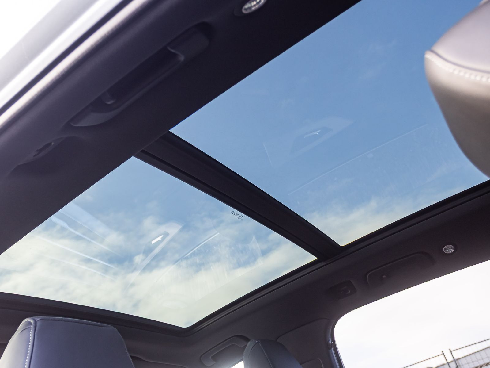 Audi Q7 S line  55 TFSI quattro.  340PS AIR Allradenkung HUD PANO B&O AHK