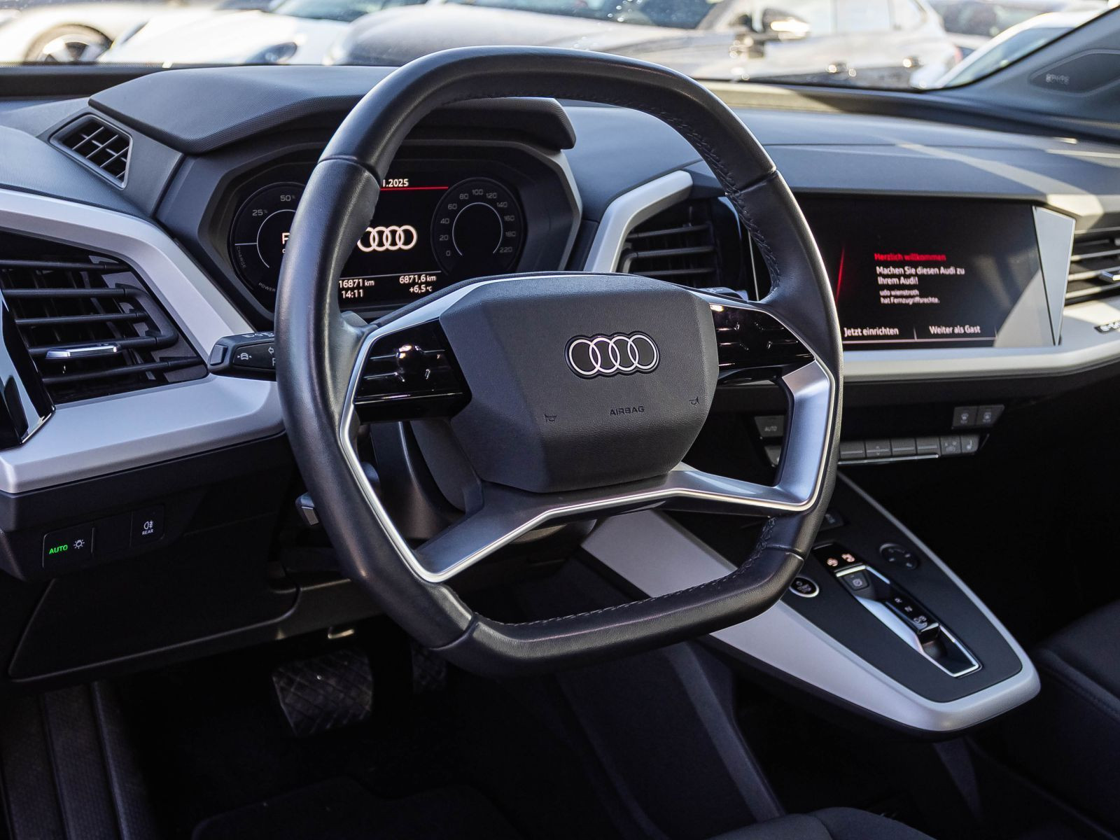 Audi Q4 e-tron 40 Navi LED Standklima CarPlay ACC