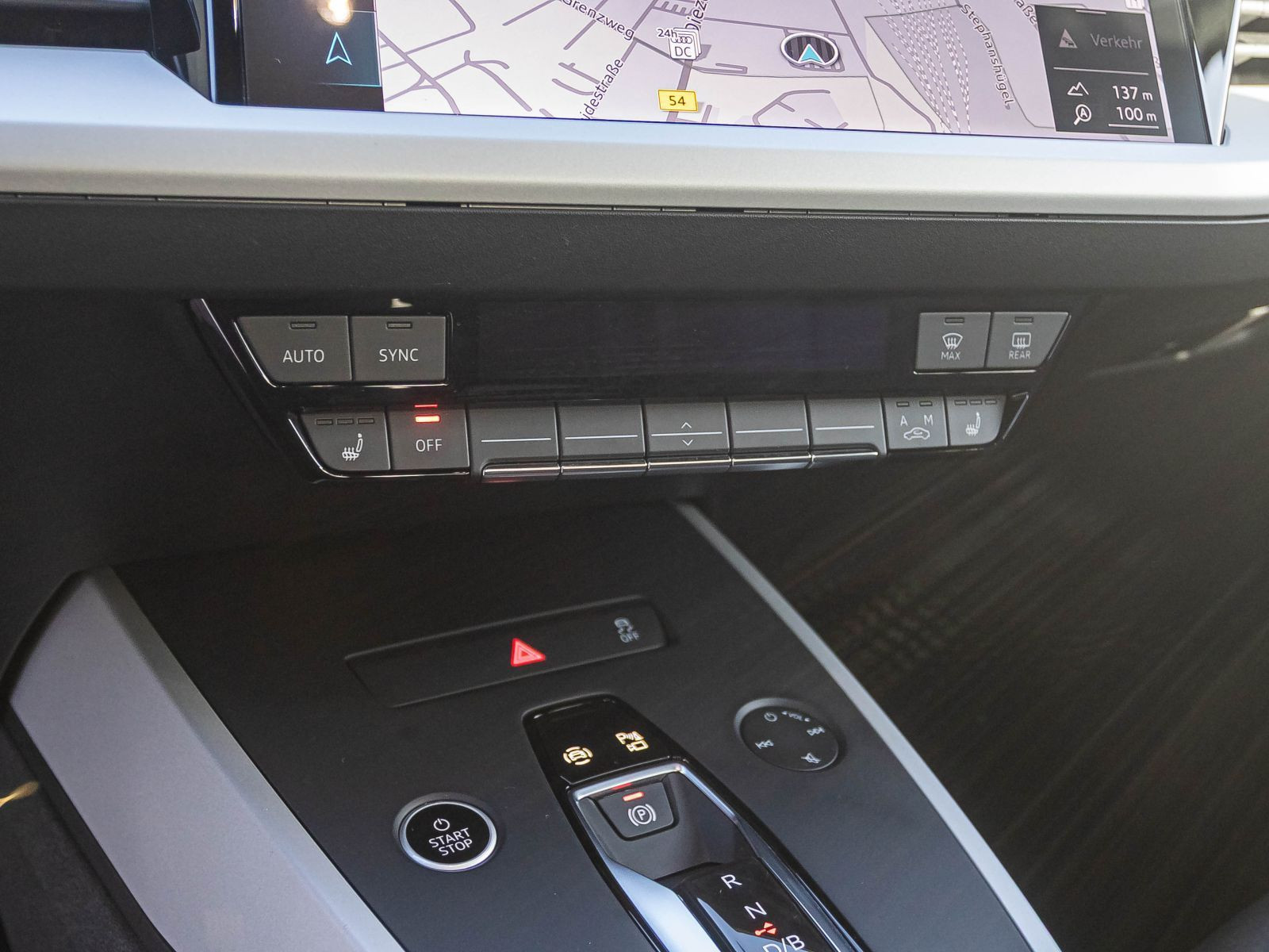 Audi Q4 e-tron 40 Navi LED Standklima CarPlay ACC