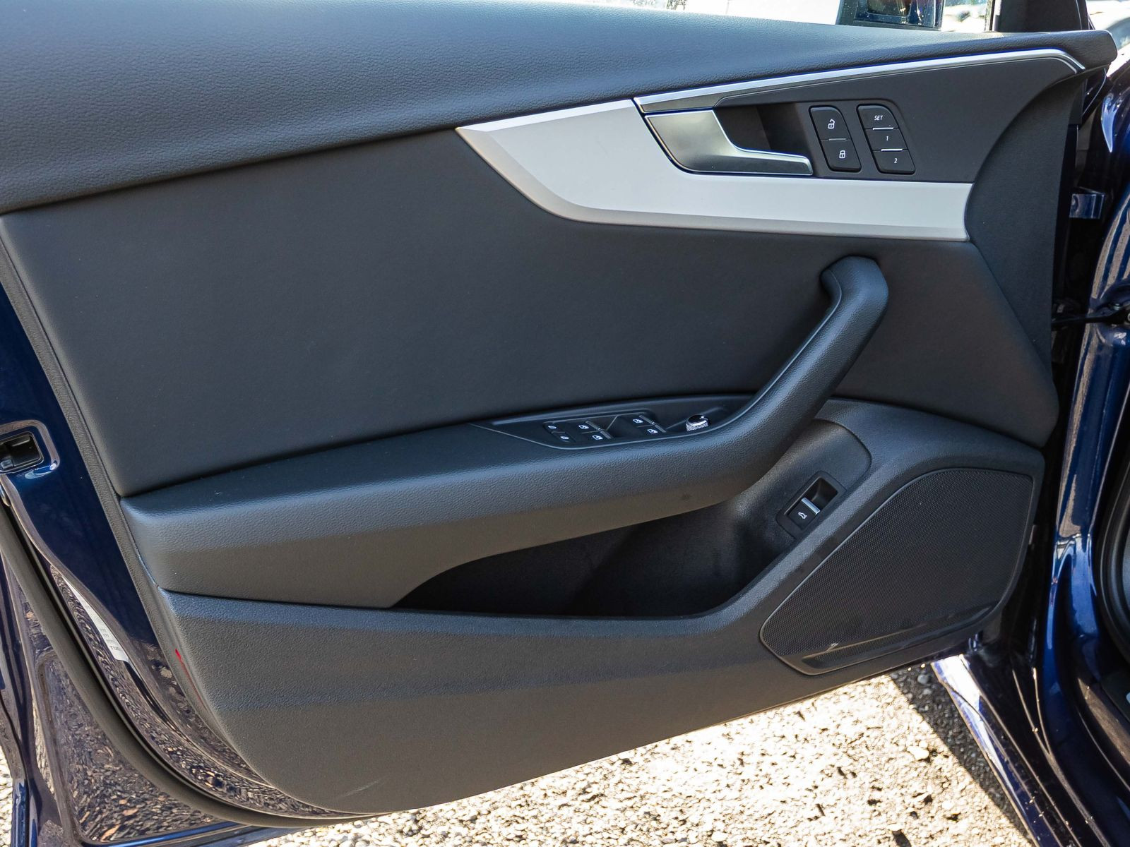 Audi A4 Avant S line 35TFSI Stronic Navi LED ACC AHK