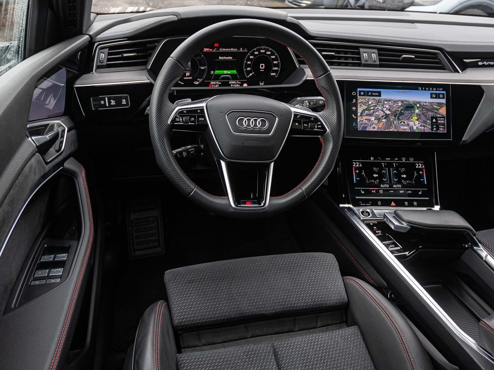 Audi Q8 e-tron S line 55 Navi LED HuD Panorama ACC