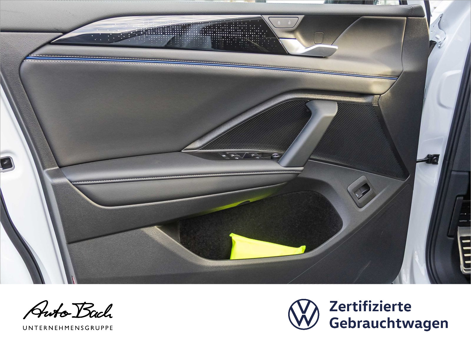 Volkswagen Tiguan 2.0TDI R-Line DSG Navi LED HuD CarPlay AHK