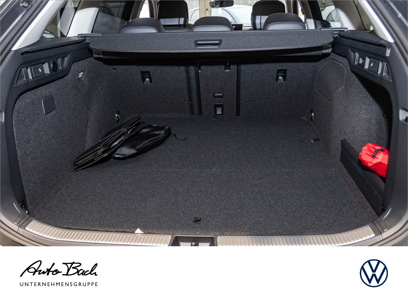 Volkswagen Passat Elegance 1,5 l eHybrid OPF 130 kW (177 PS) /  85 KW (115 PS) 6-Gang-Doppe lkupplungsgetriebe DSG