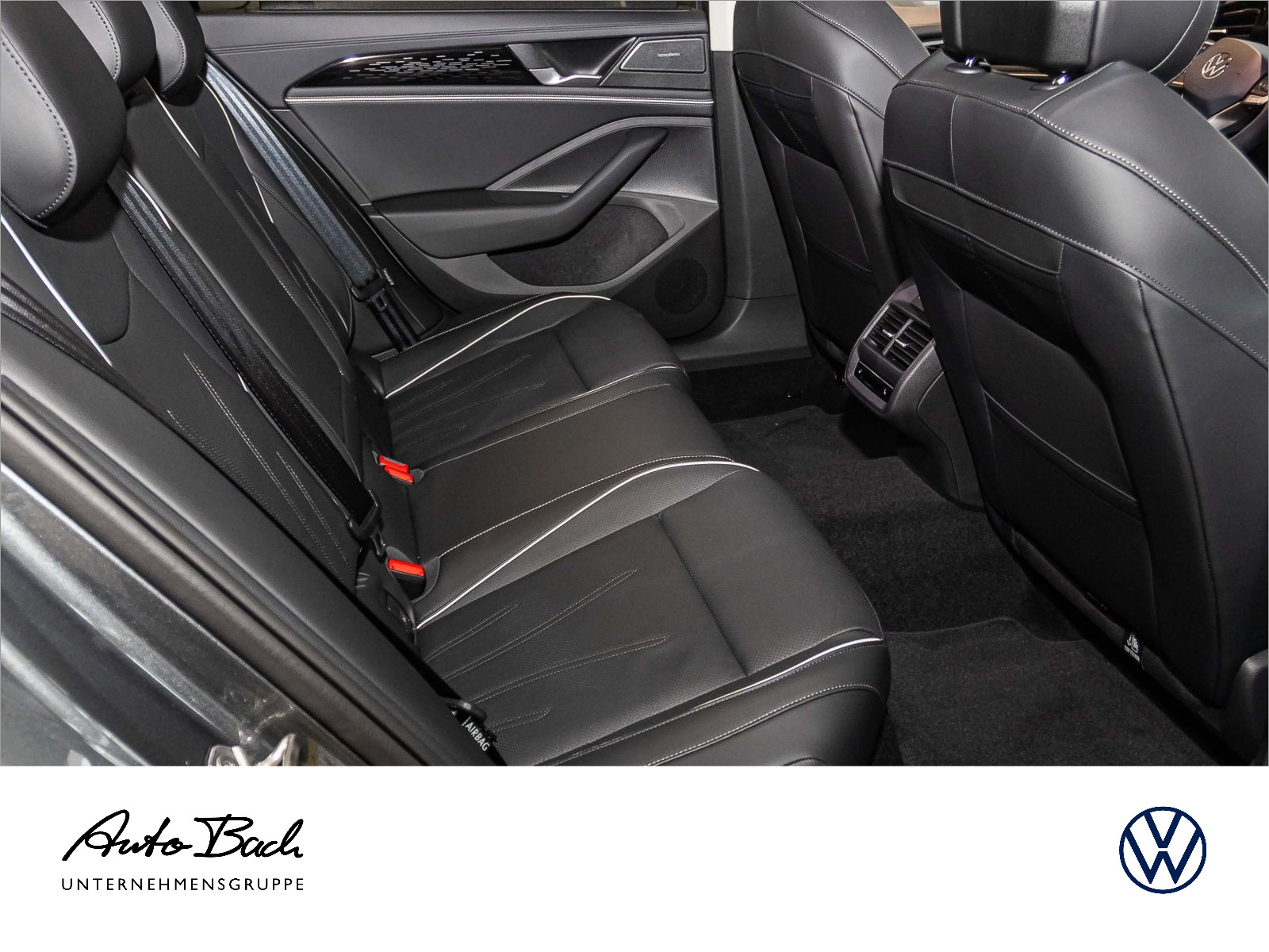 Volkswagen Passat Elegance 1,5 l eHybrid OPF 130 kW (177 PS) /  85 KW (115 PS) 6-Gang-Doppe lkupplungsgetriebe DSG