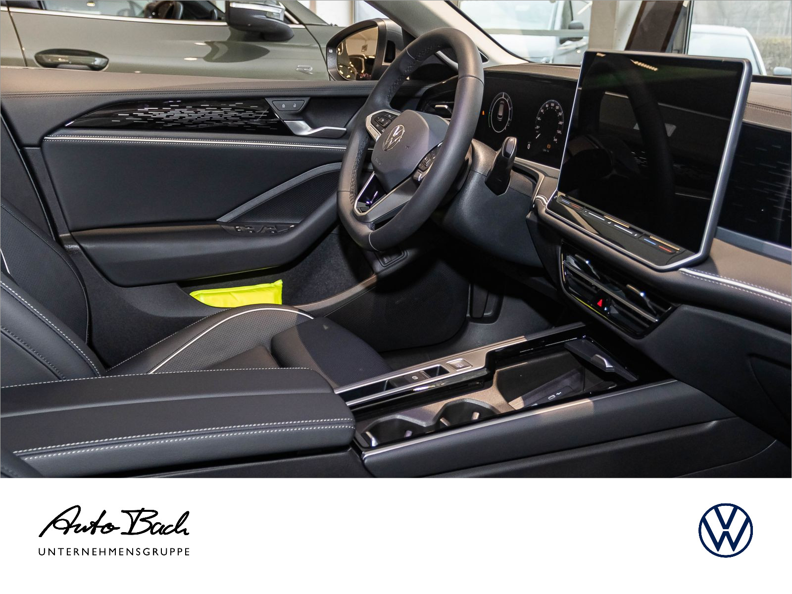 Volkswagen Passat Elegance 1,5 l eHybrid OPF 130 kW (177 PS) /  85 KW (115 PS) 6-Gang-Doppe lkupplungsgetriebe DSG